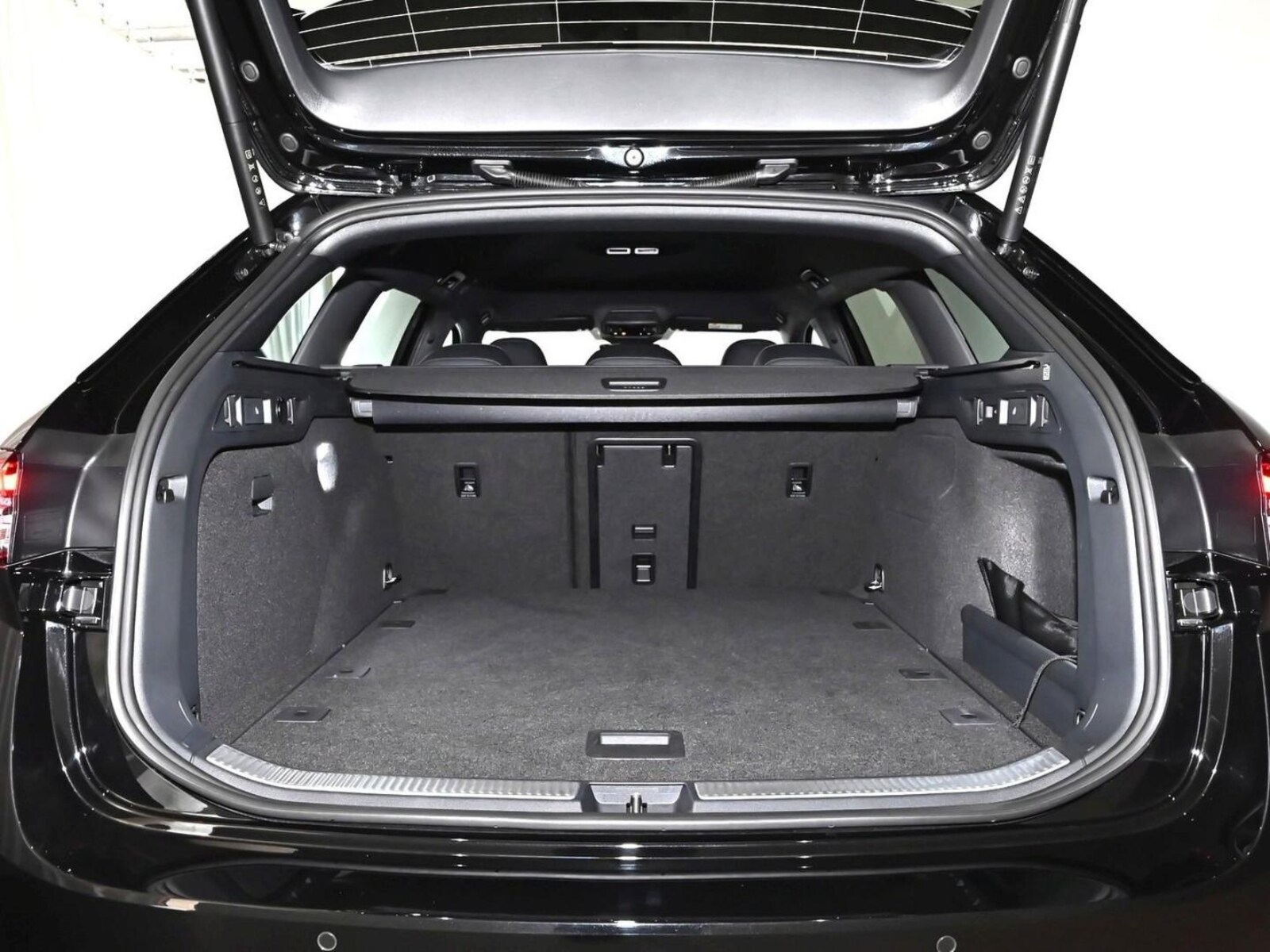 Škoda Superb Combi – Bild 21