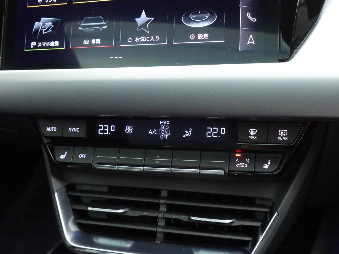 Audi e-tron GT e-tron GT quattro 350,00 kW for more details contact your dealer