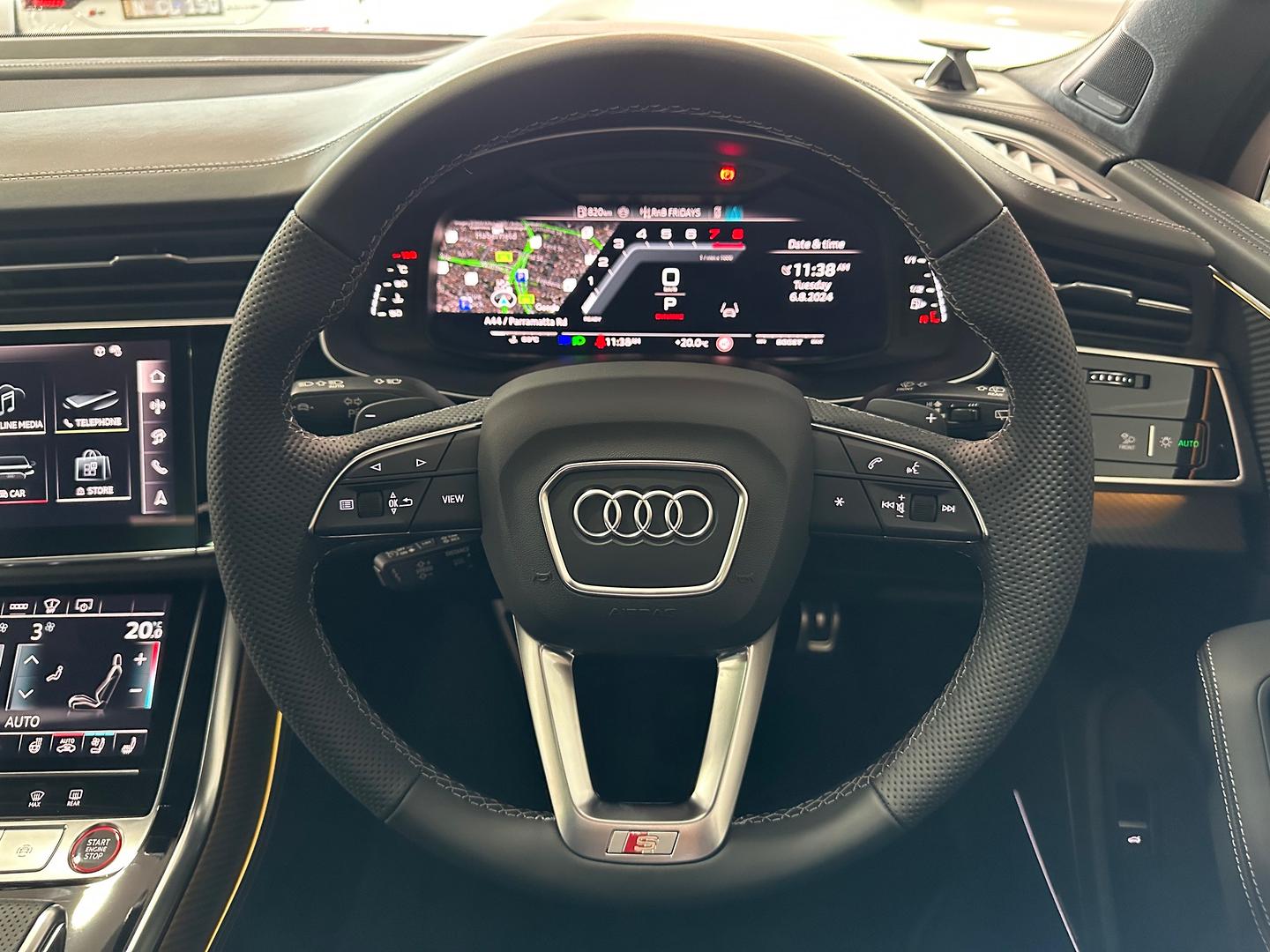 Image about Audi SQ7 SQ7 SUV TFSI 373 kW tiptronic