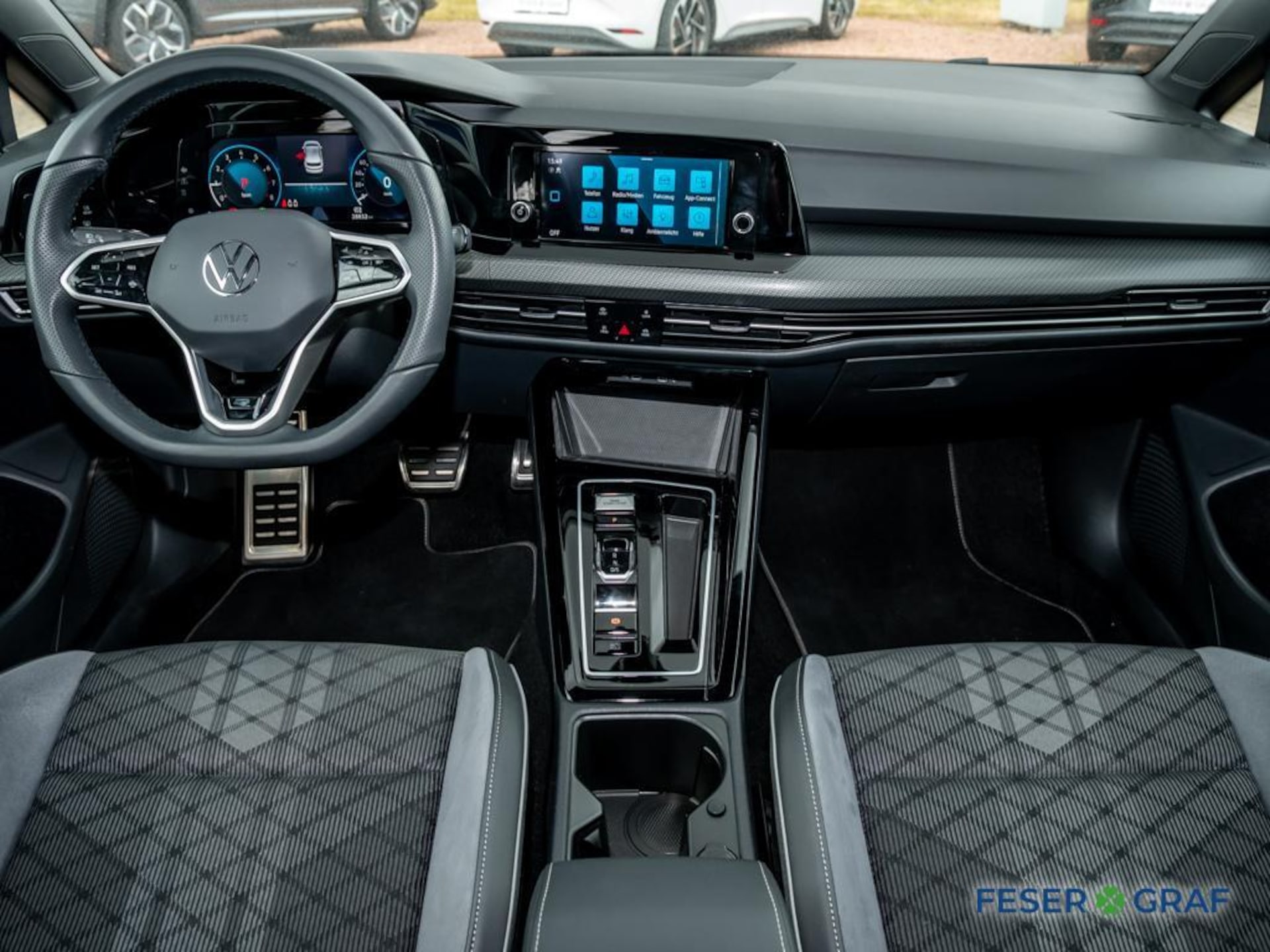 Volkswagen Golf R-Line