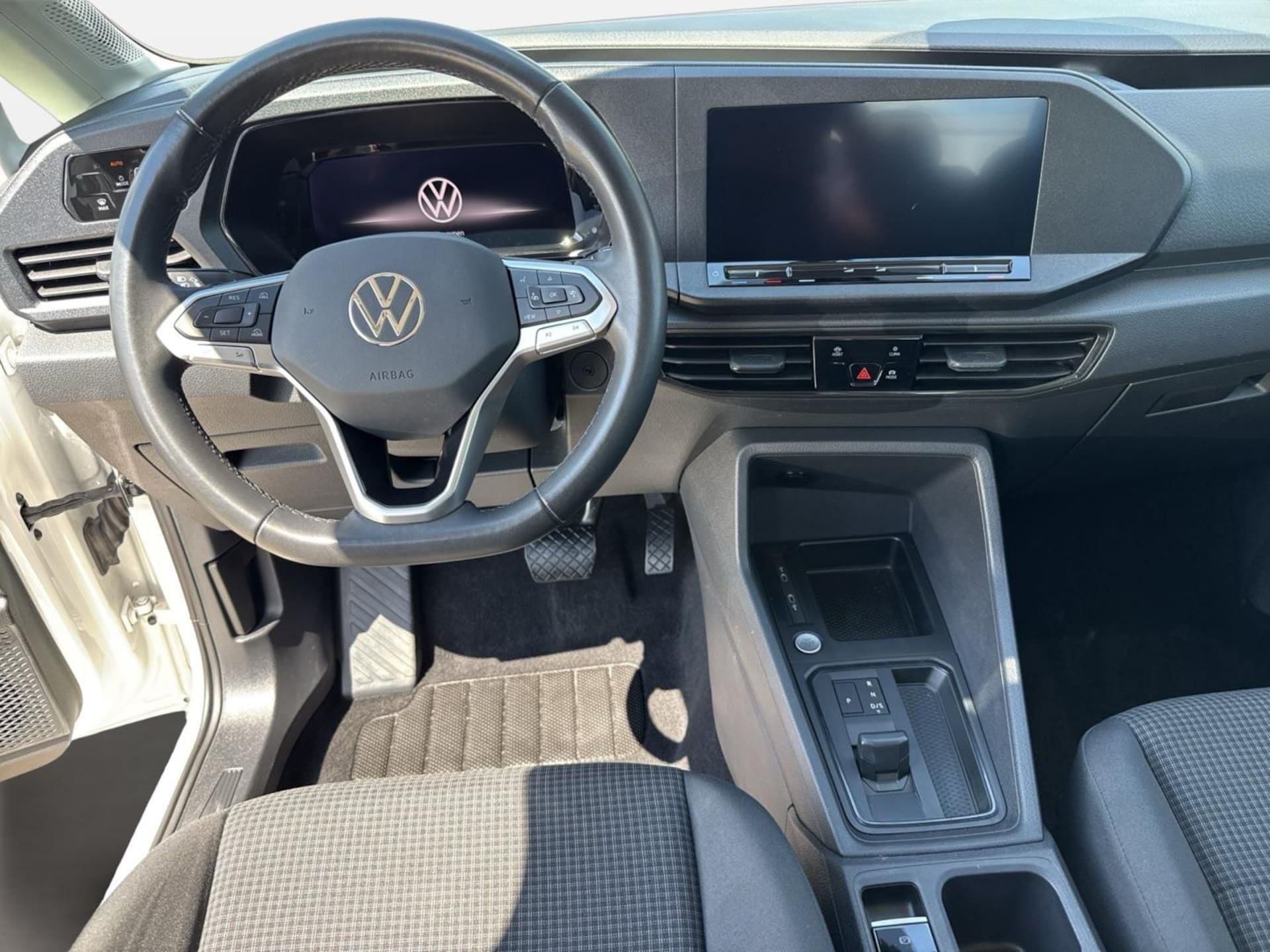 Volkswagen Caddy Basis-Modell