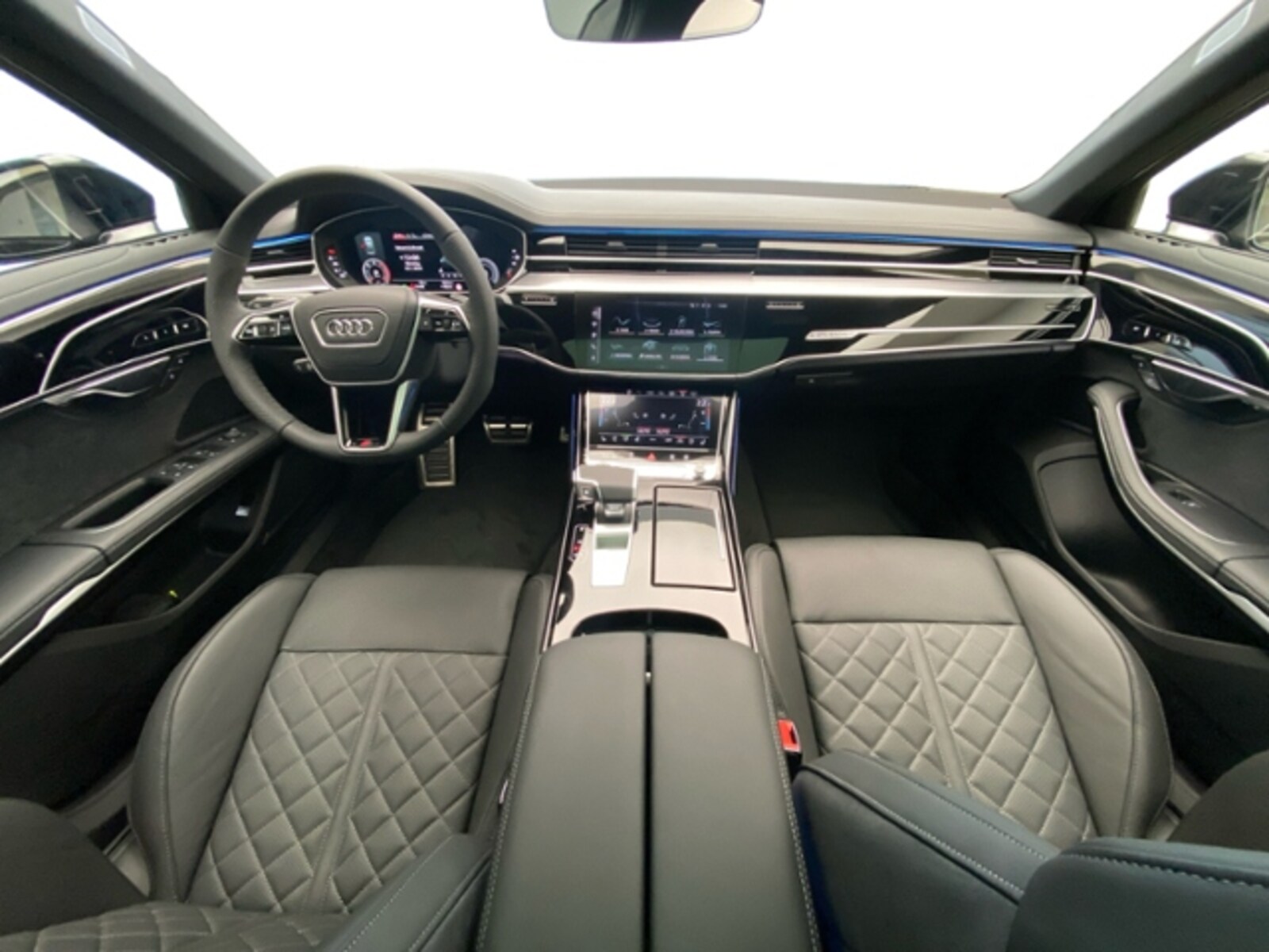 Audi A8 – Bild 10