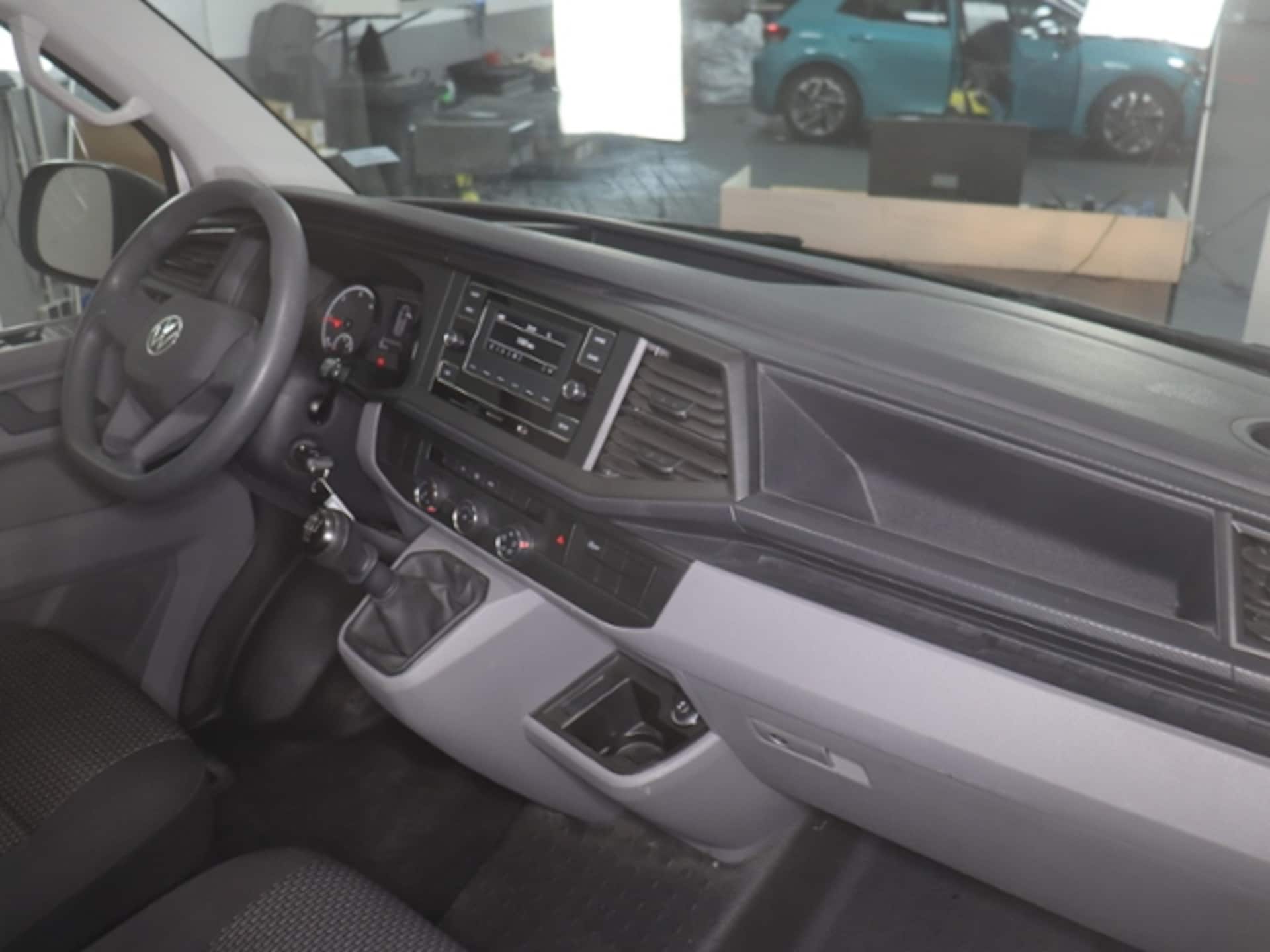 Volkswagen T6.1 Transporter Kasten kurzer Radstand