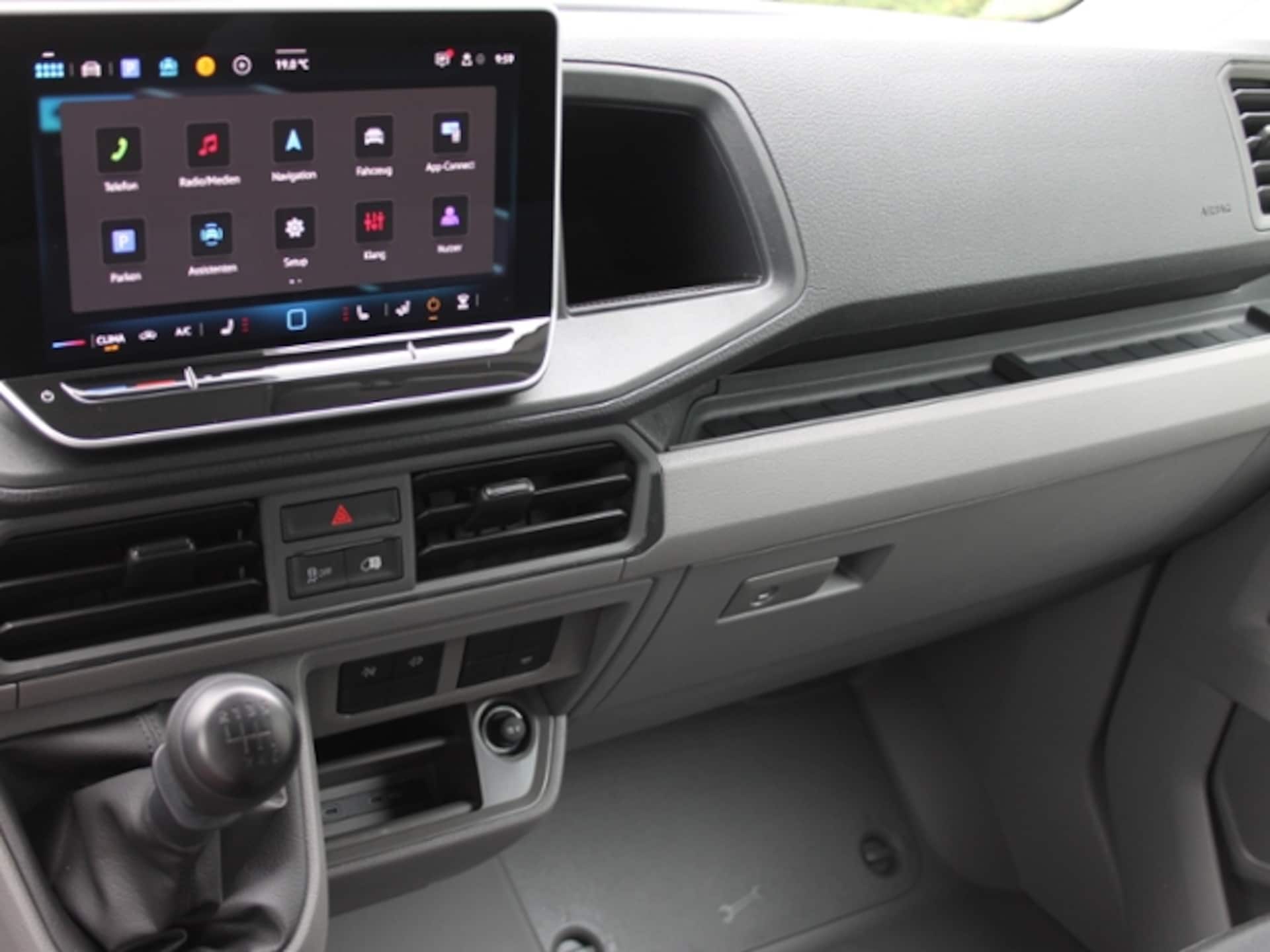 Volkswagen Crafter Kasten langer Radstand