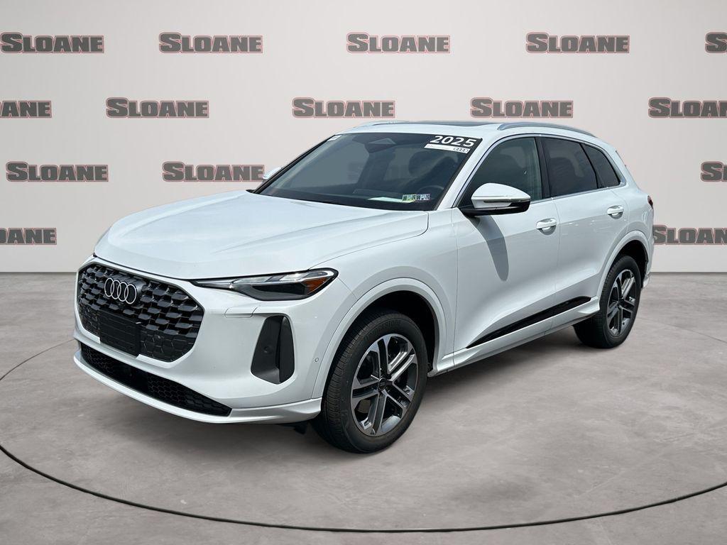 2025 Audi Q5 40 Premium's photo