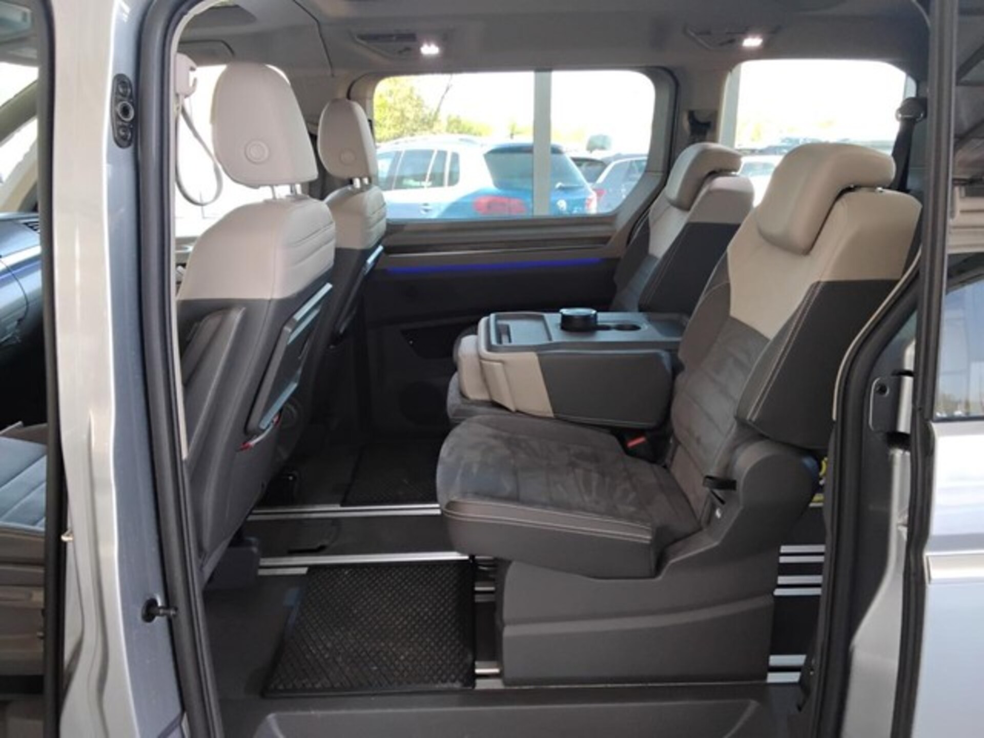 Volkswagen Multivan Style
