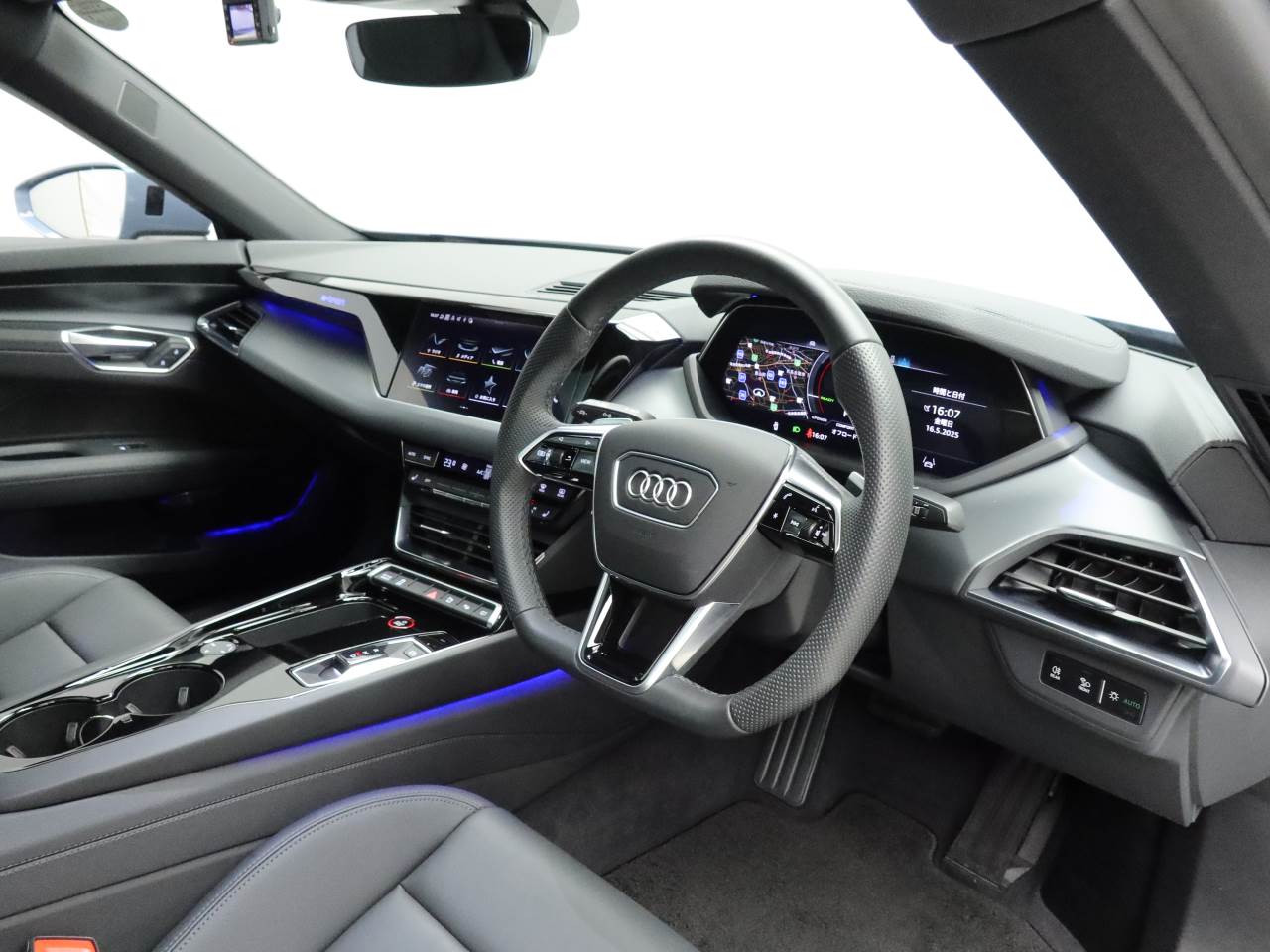 Audi e-tron GT e-tron GT quattro 350,00 kW for more details contact your dealer