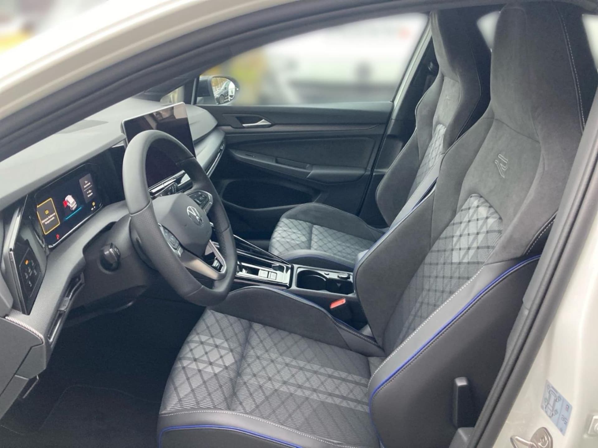 Volkswagen Golf Variant R-Line