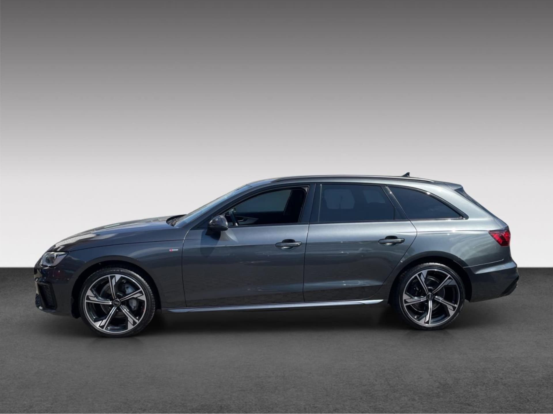 Audi A4 Avant S line