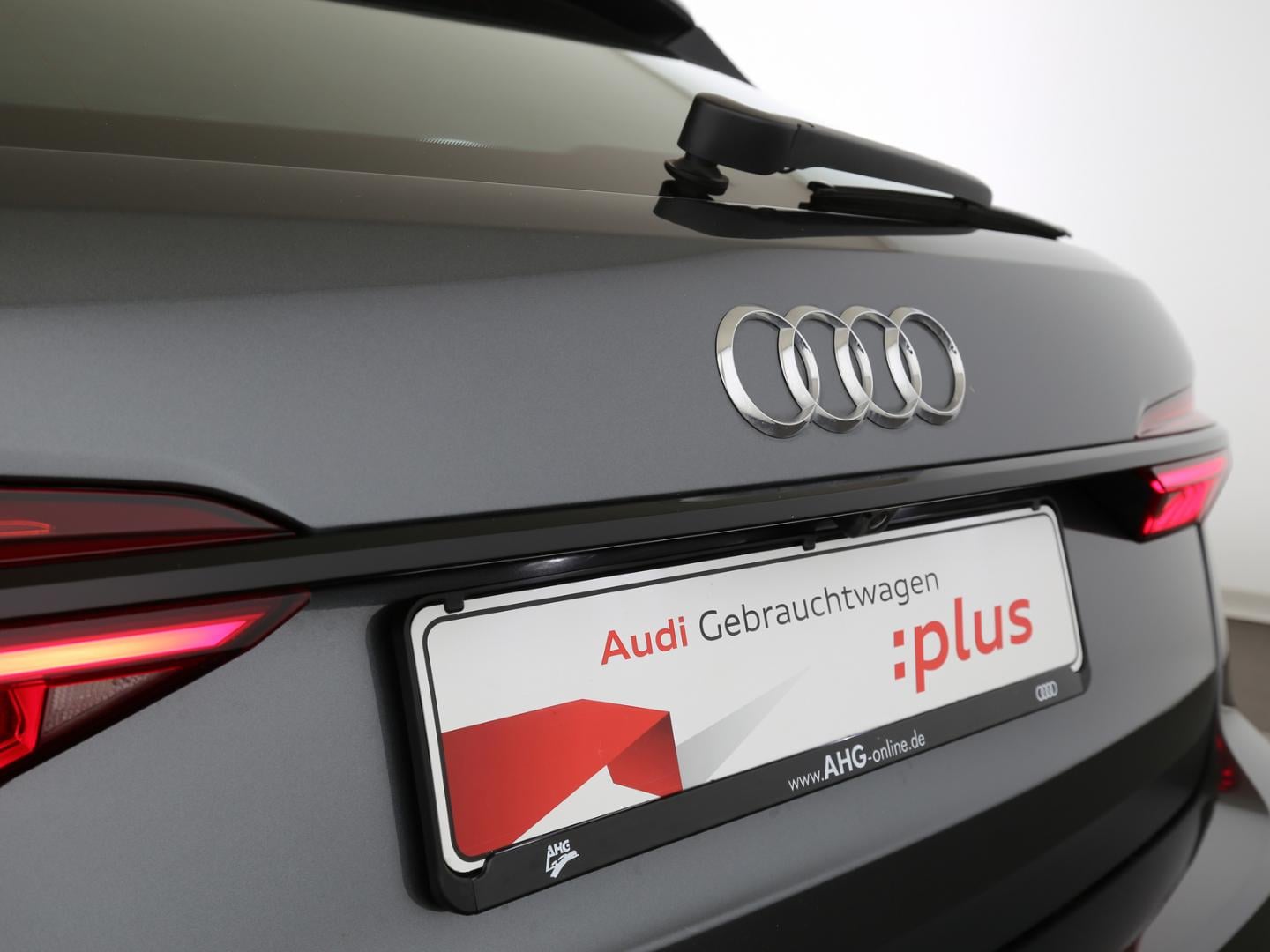 Bild über Audi S6 Avant TDI quattro tiptronic - für weitere Informationen kontaktieren Sie den Audi Partner