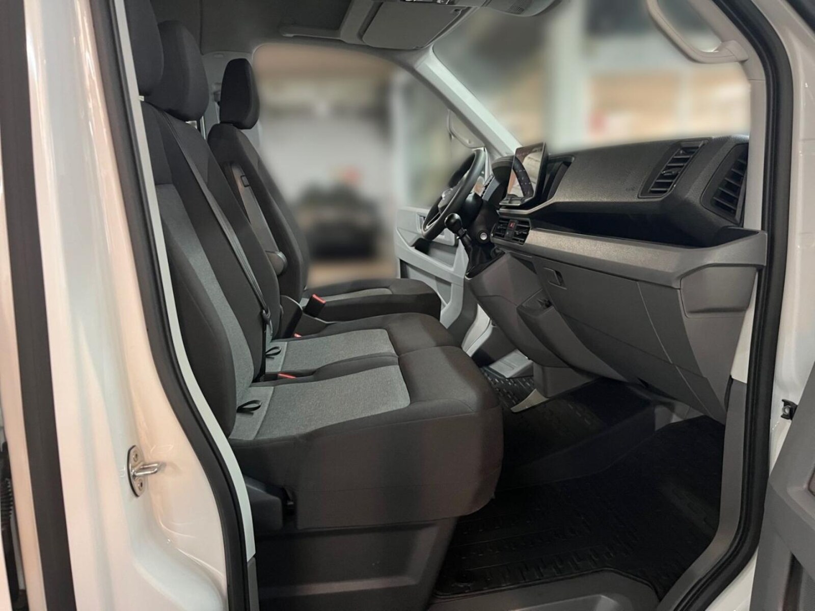 Volkswagen Crafter Doppelkabine mittlerer Radstand – Bild 15