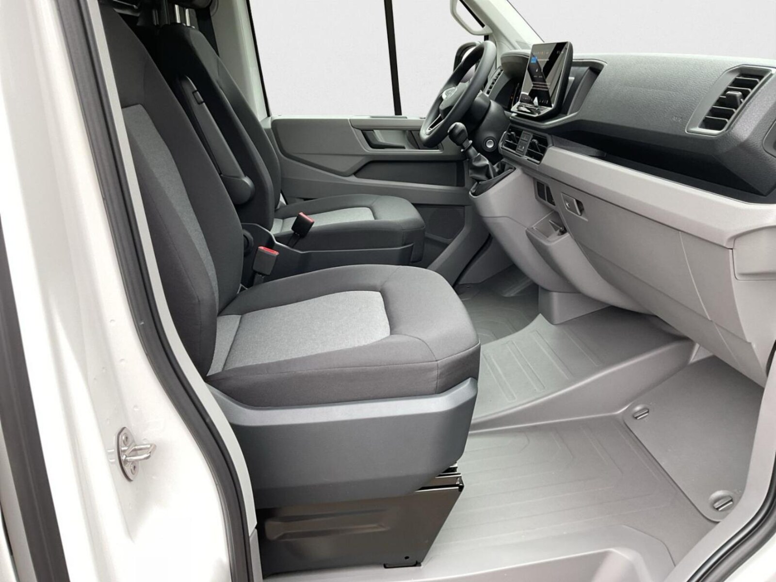 Volkswagen Crafter Kasten mittlerer Radstand – Bild 15