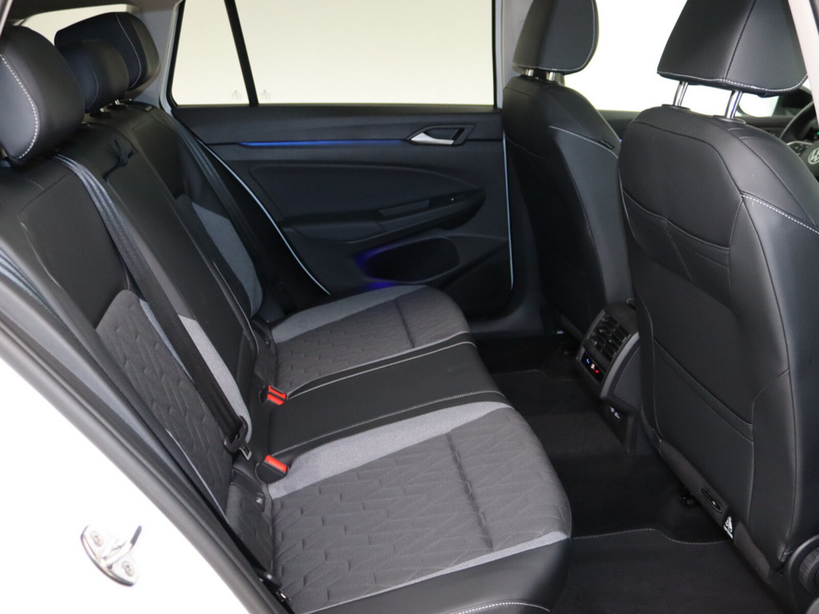 Volkswagen Golf Variant – Bild 10