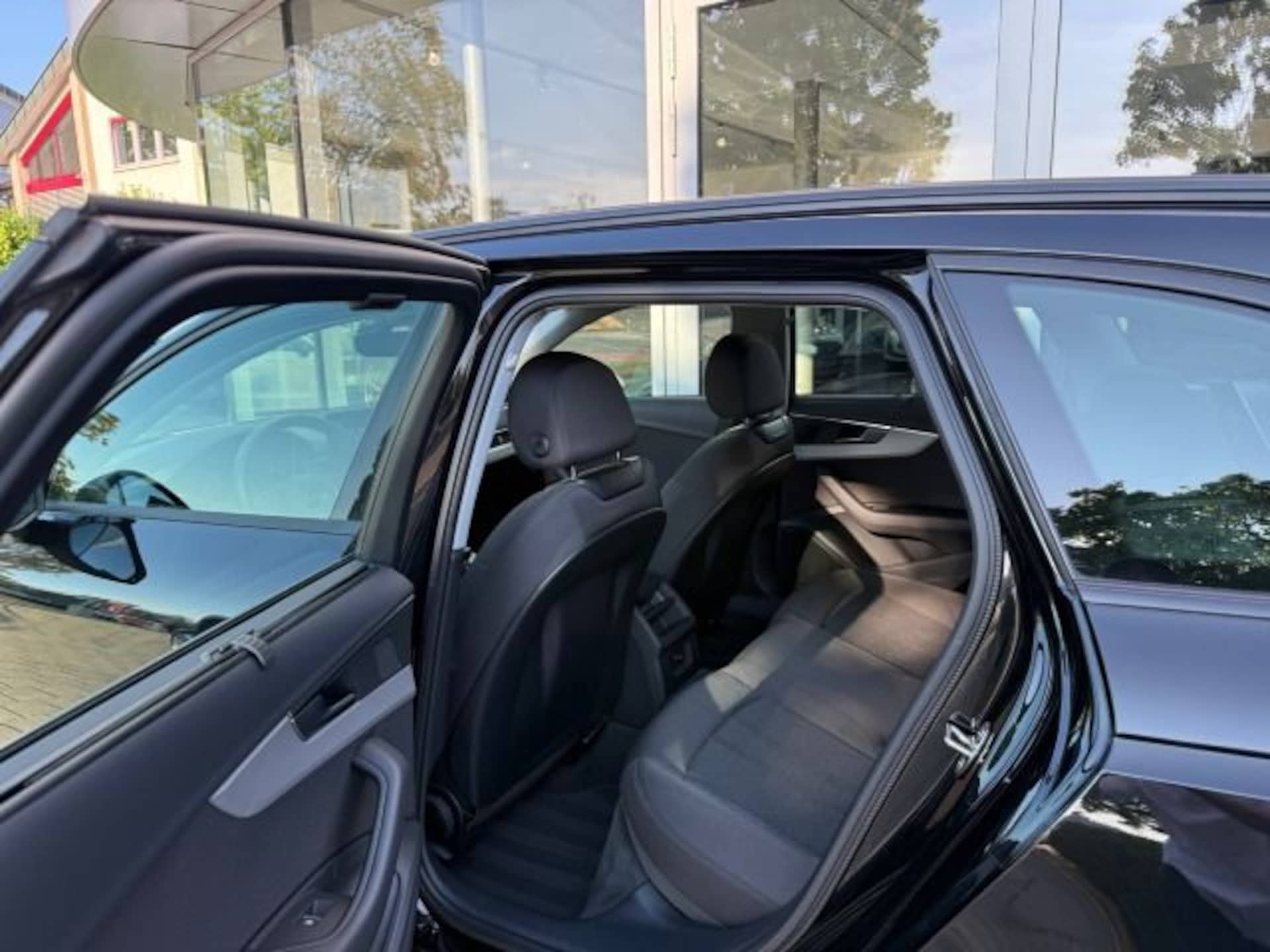 Audi A4 Avant S line