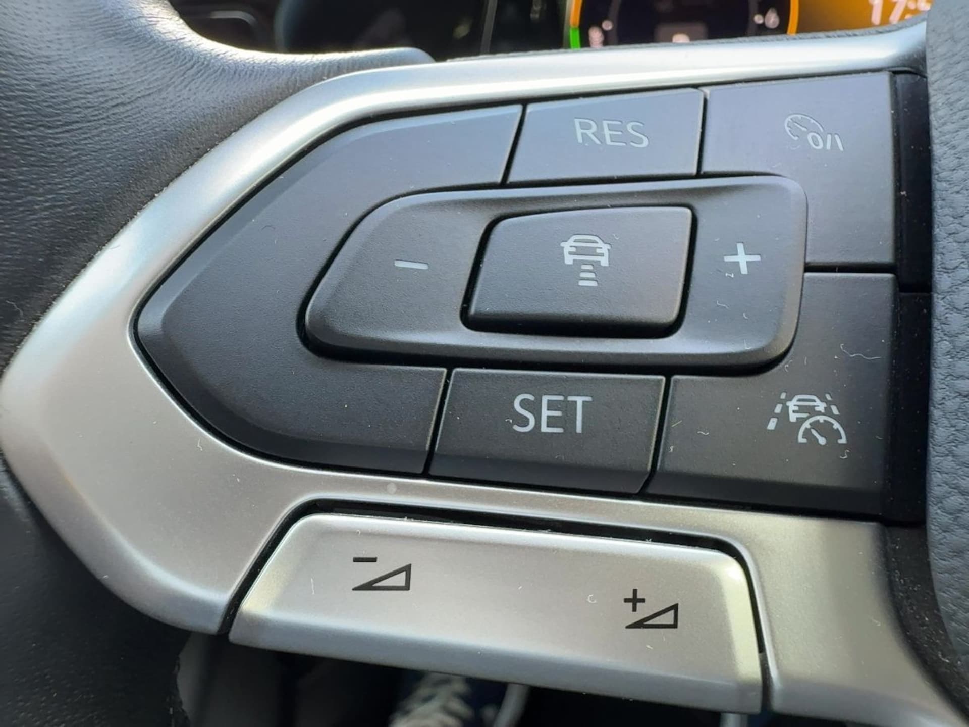 Volkswagen Golf Style