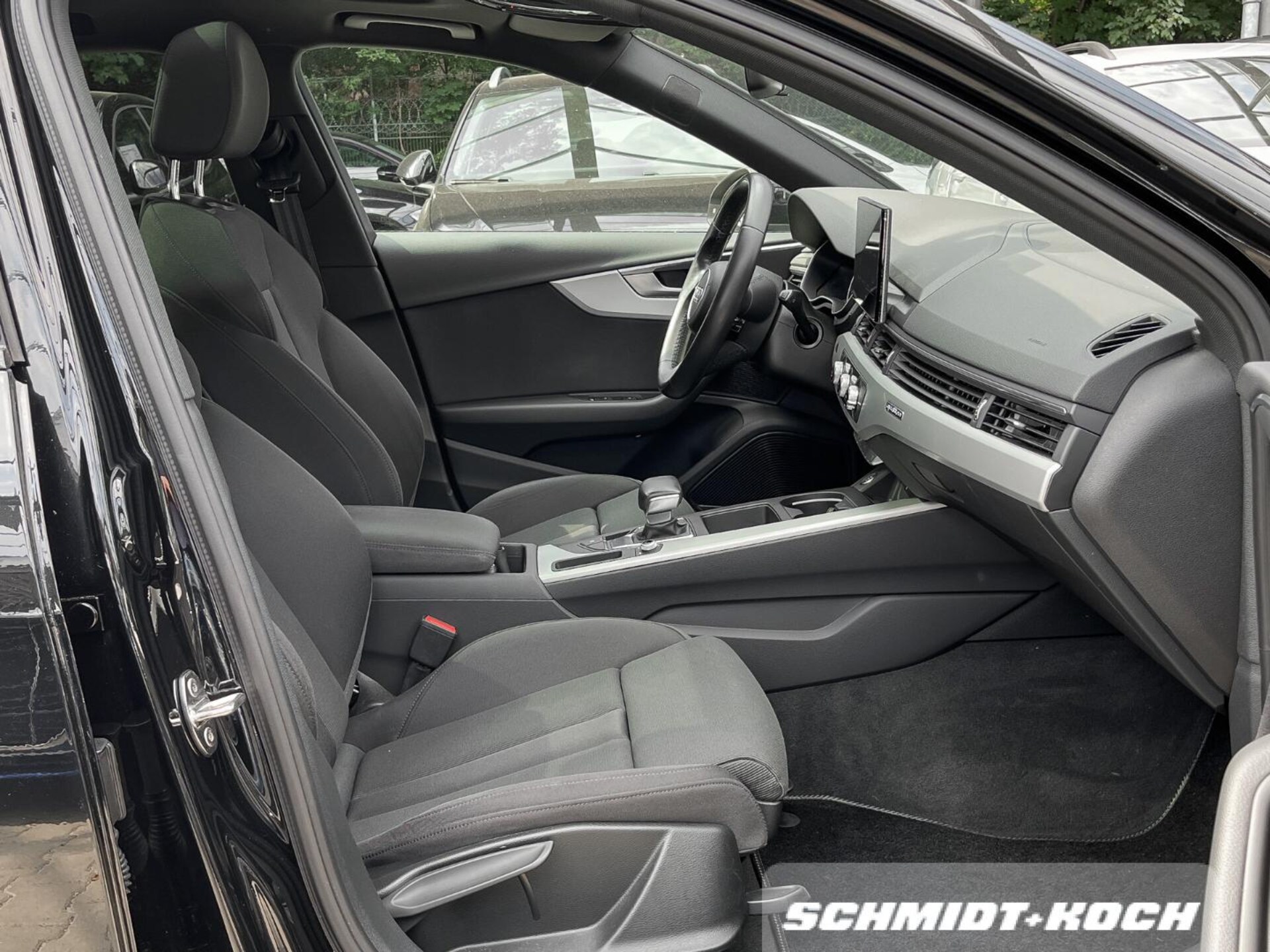 Audi A4 Avant S line