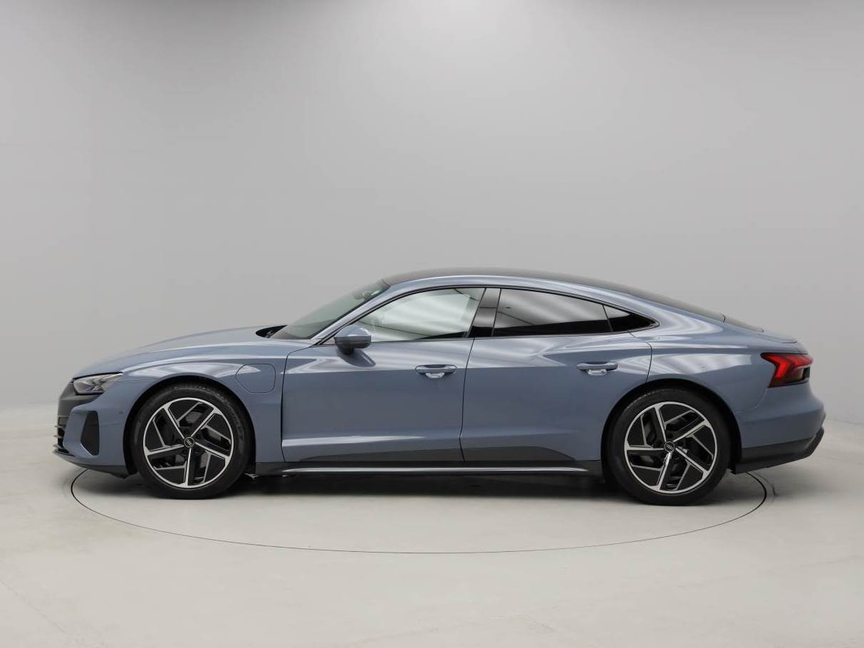 Audi e-tron GT e-tron GT quattro 350,00 kW for more details contact your dealer