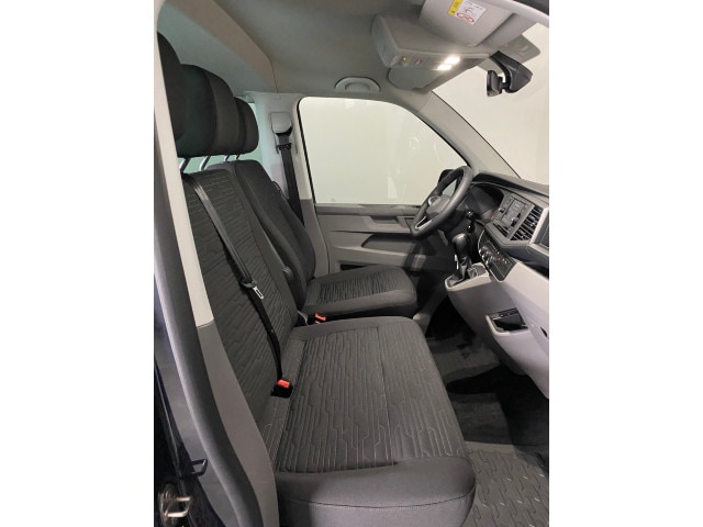 Volkswagen T6.1 Caravelle larger