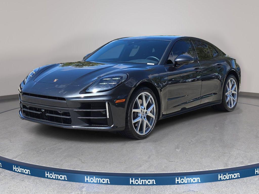 2025 Porsche Panamera 4's photo