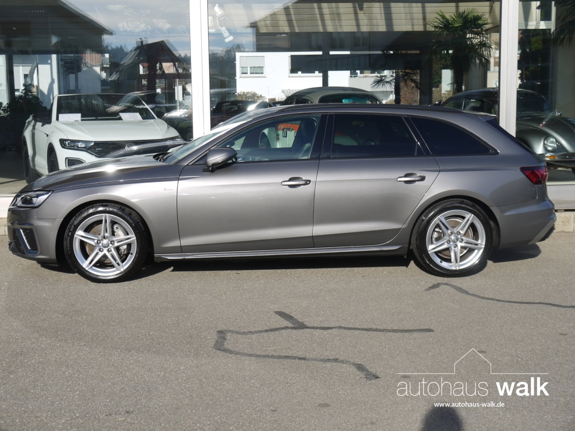 Audi A4 Avant S line