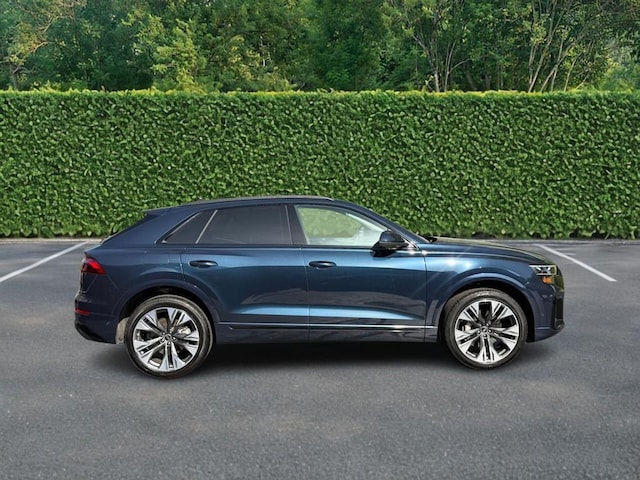2025 Audi Q8