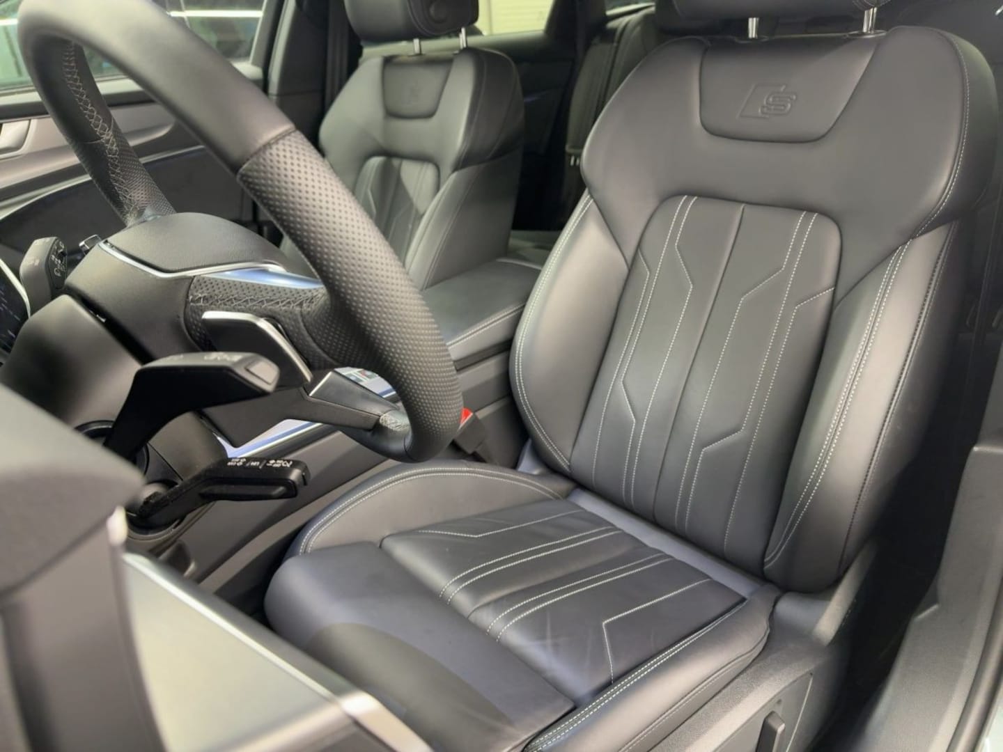 Bild über Audi S6 Avant TDI quattro tiptronic - für weitere Informationen kontaktieren Sie den Audi Partner