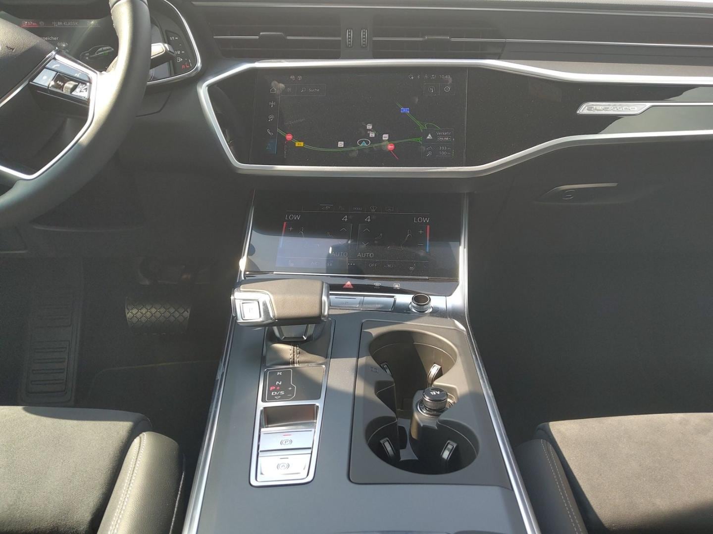 Bild über Audi A6 Avant TFSI e advanced 50 TFSI e quattro S tronic - für weitere Informationen kontaktieren Sie den Audi Partner