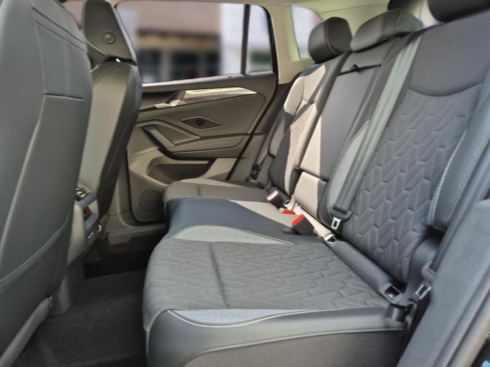 Volkswagen Tiguan – Bild 11