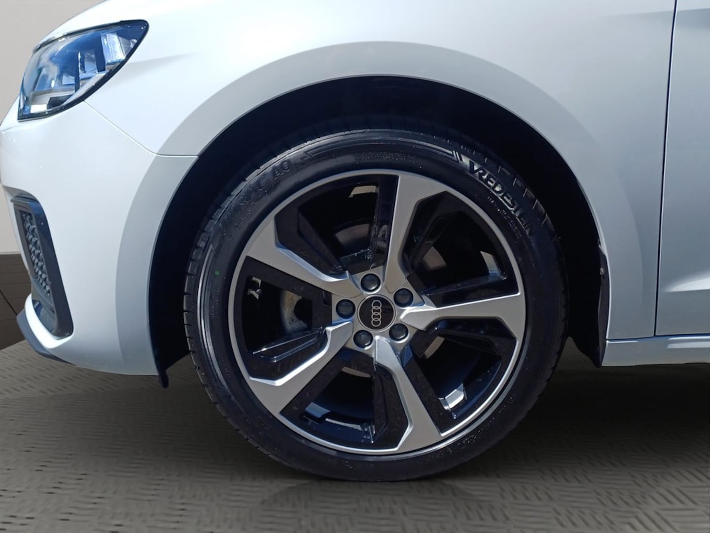 Bild über Audi A1 Sportback advanced 30 TFSI S tronic - für weitere Informationen kontaktieren Sie den Audi Partner