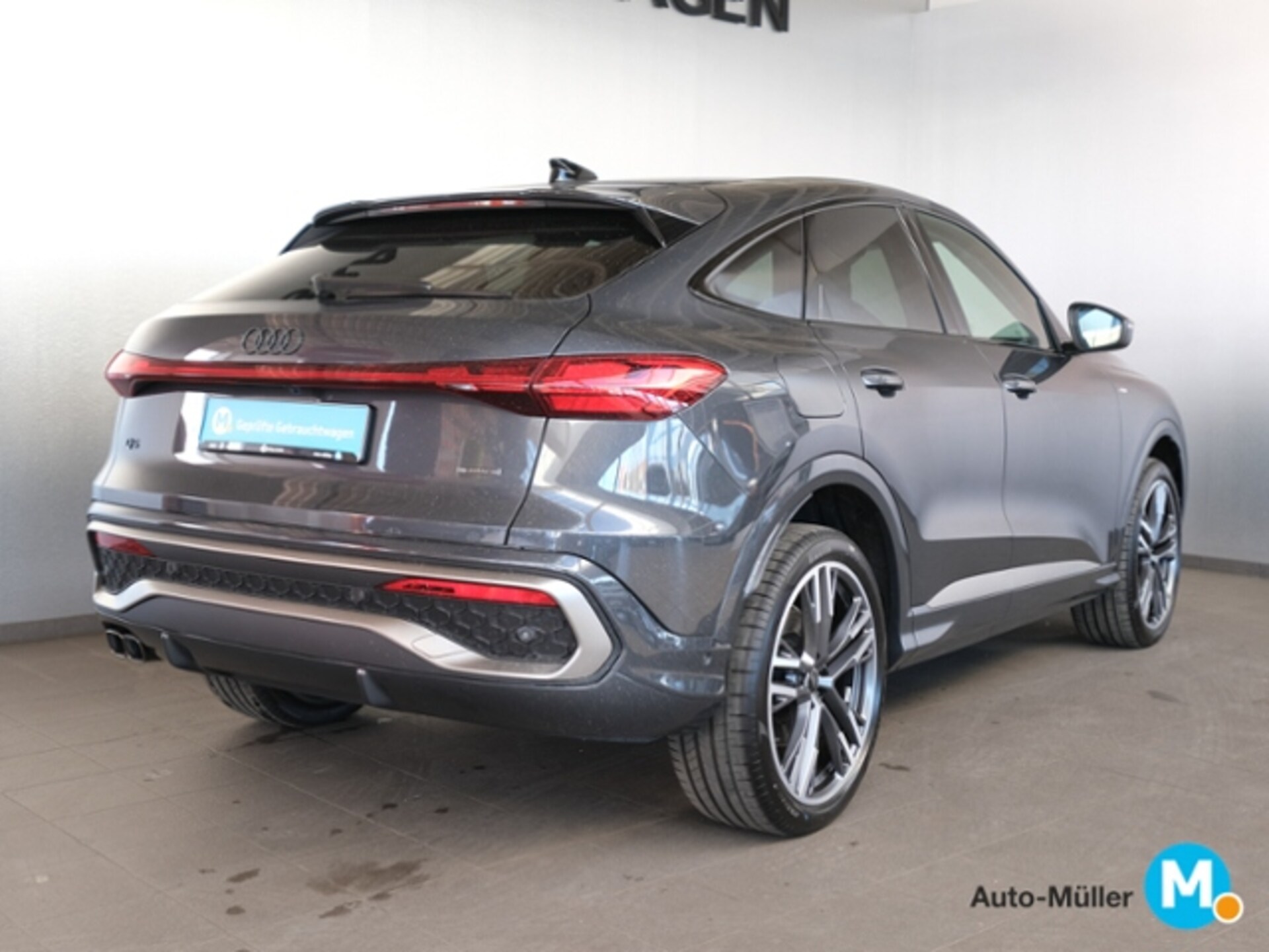 Audi Q5 Sportback edition one