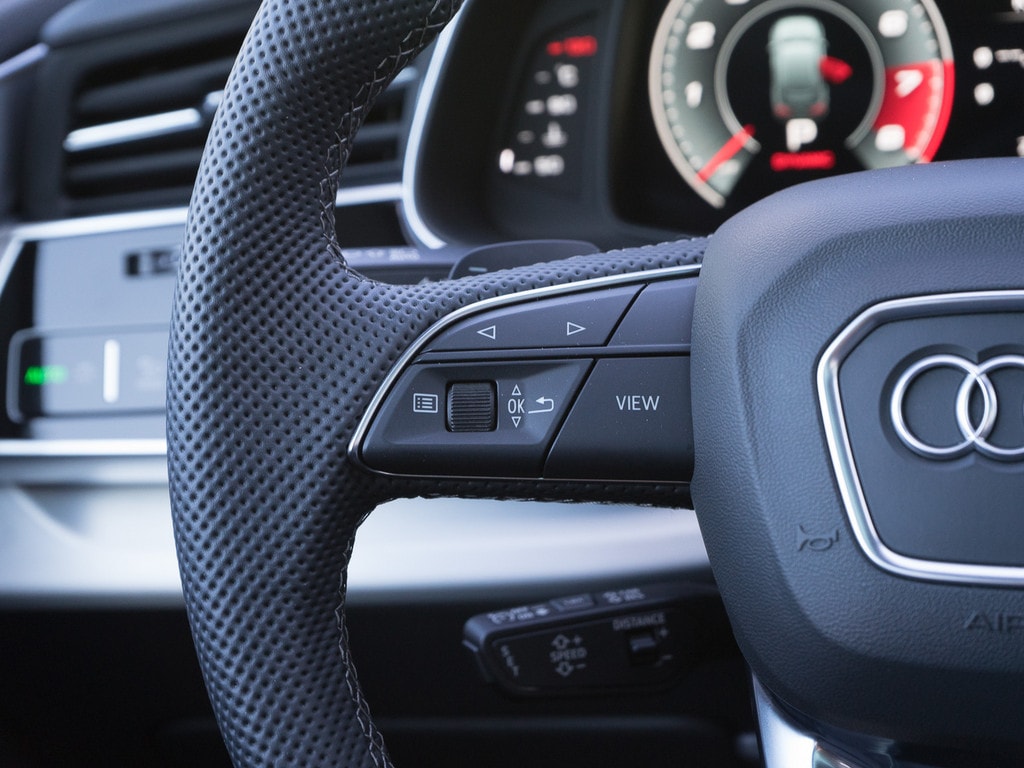 Image about Audi SQ7 SUV TFSI quattro tiptronic