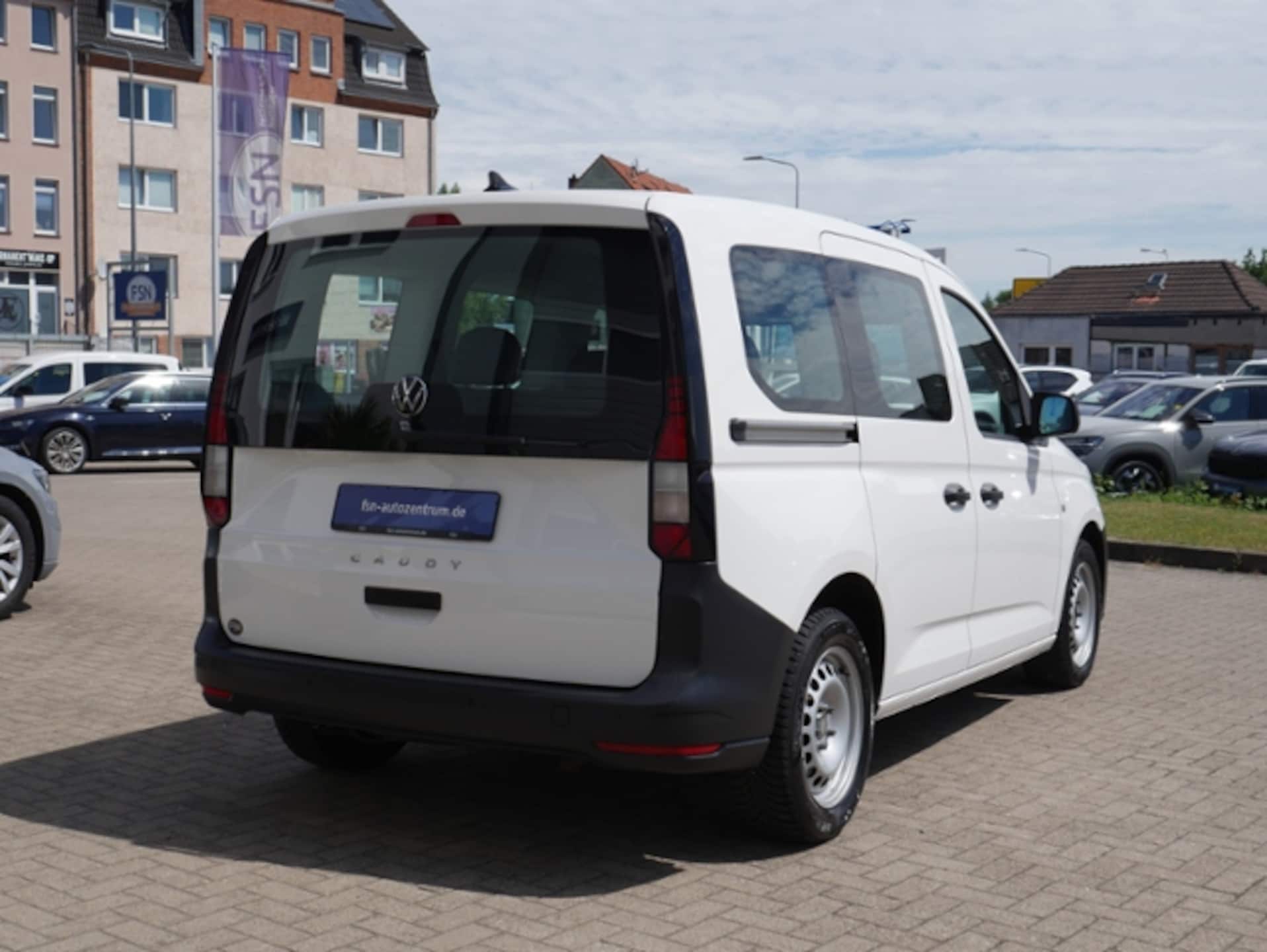 Volkswagen Caddy Kombi Basis-Modell