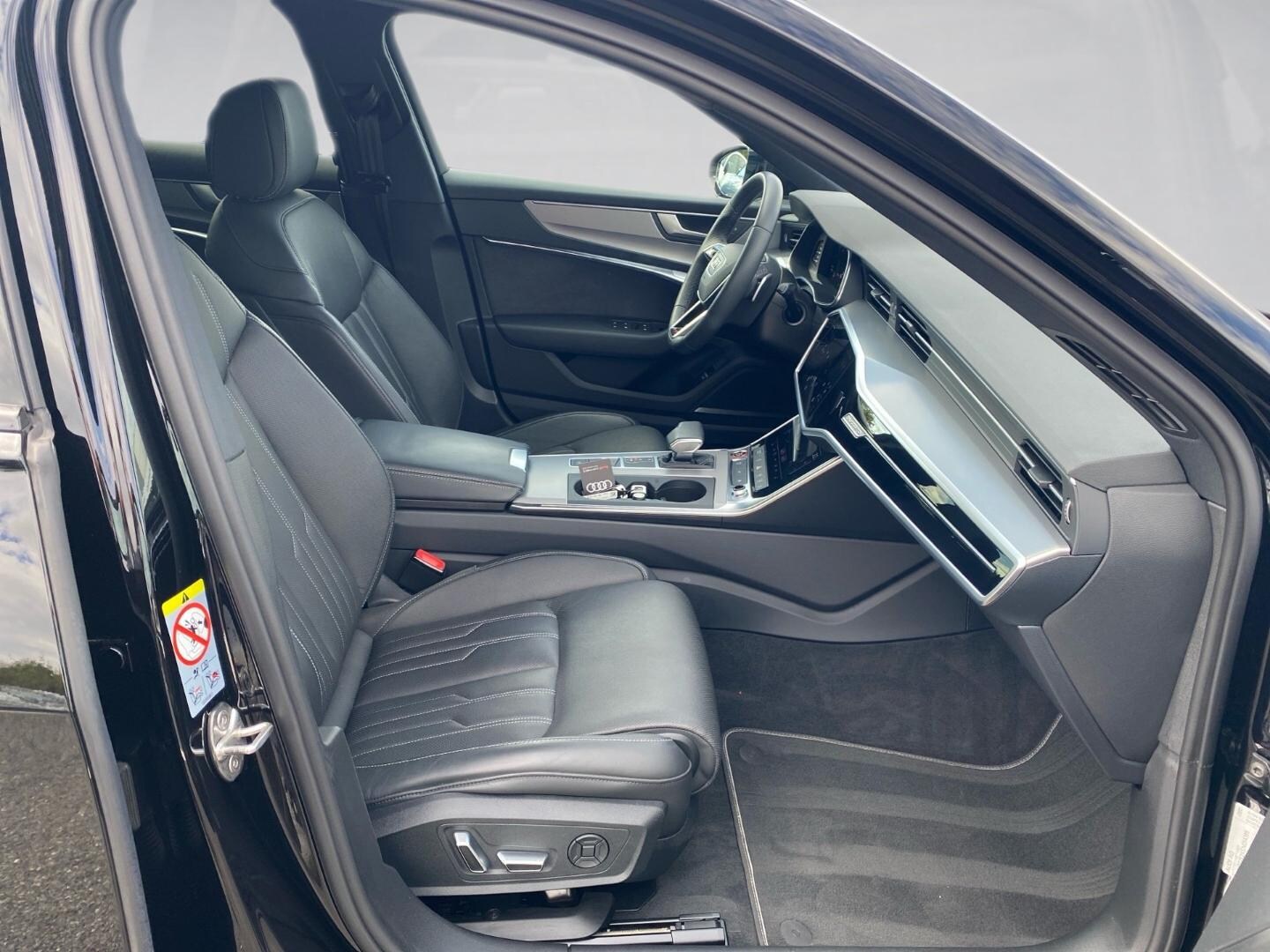 Bild über Audi S6 Avant TDI quattro tiptronic - für weitere Informationen kontaktieren Sie den Audi Partner