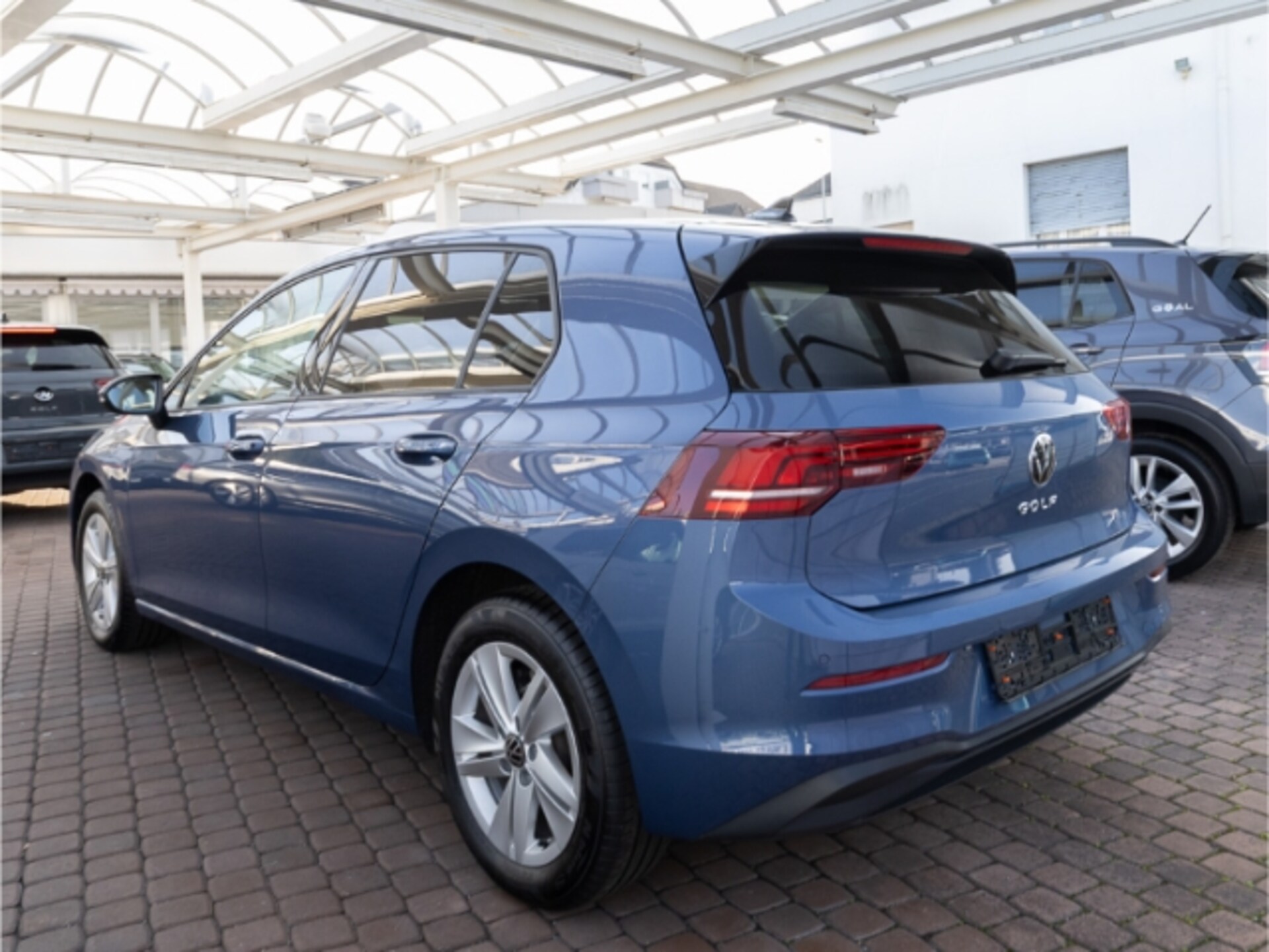 Volkswagen Golf Life