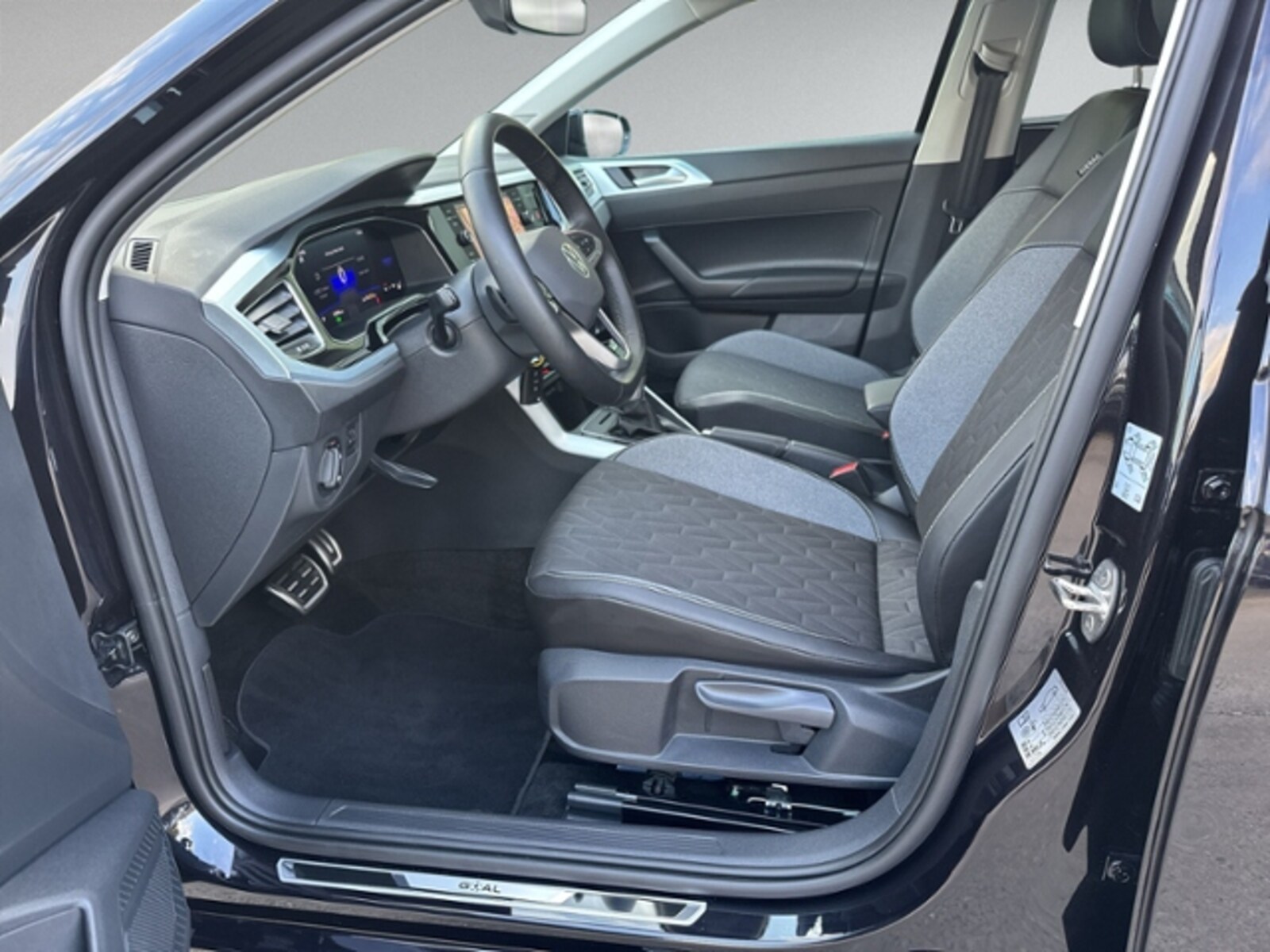 Volkswagen Polo – Bild 8