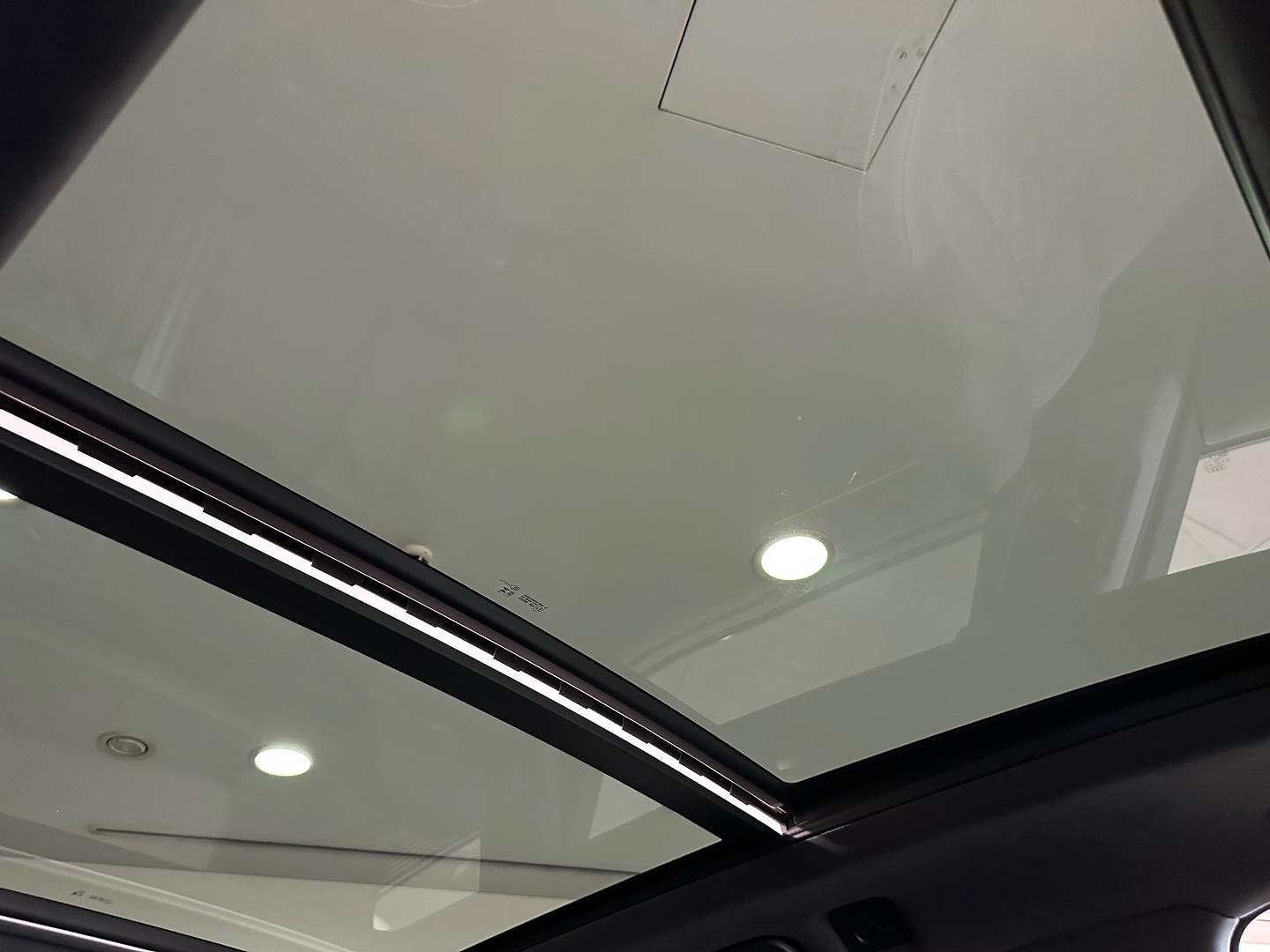 Image about Audi SQ7 SQ7 SUV TFSI 373 kW tiptronic
