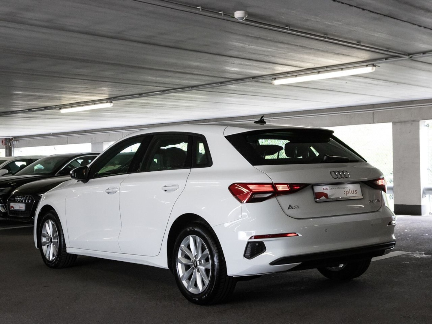 Bild über Audi A3 Sportback 35 TFSI Schaltgetriebe - für weitere Informationen kontaktieren Sie den Audi Partner