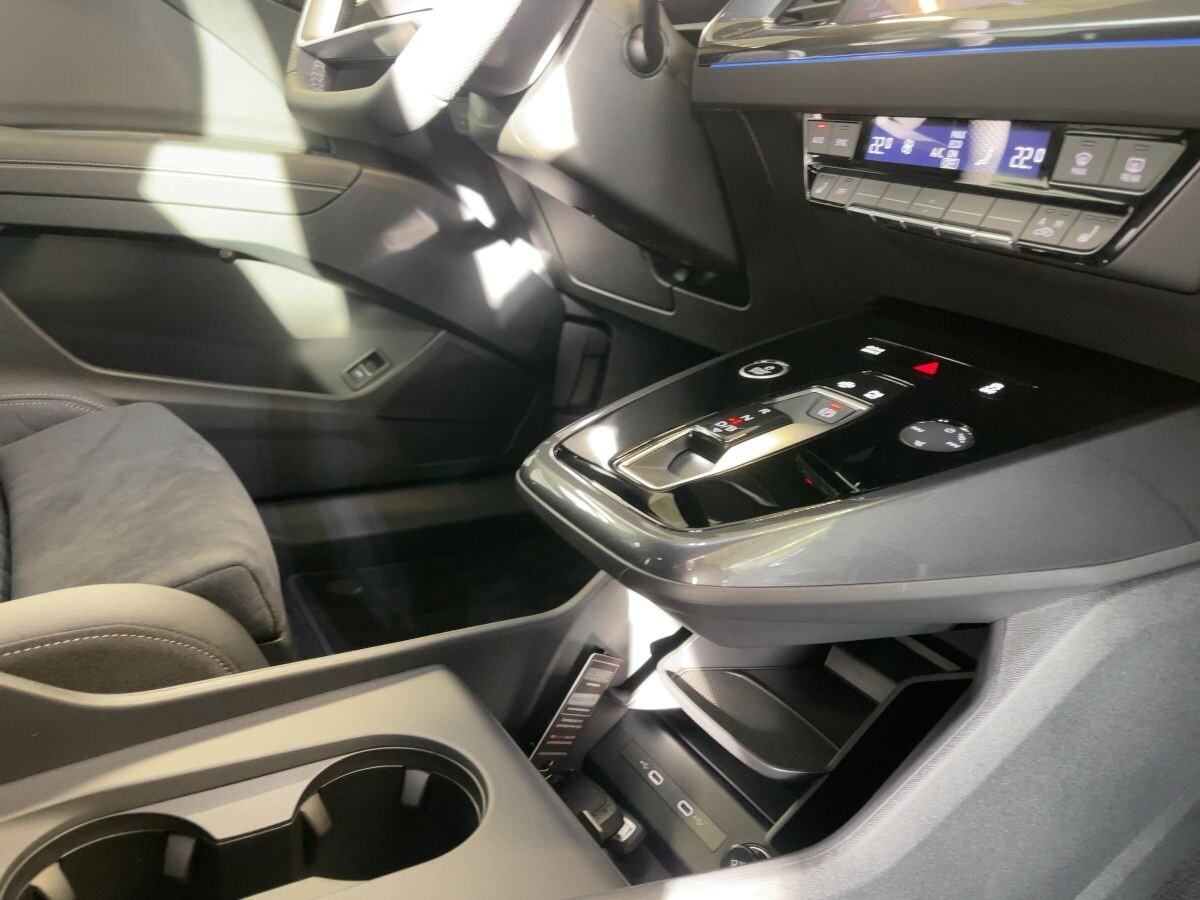 Image about Audi Q4 e-tron 45 e-tron