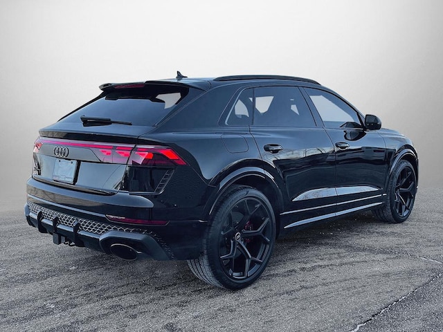 2026 Audi RS Q8 SUV performance
