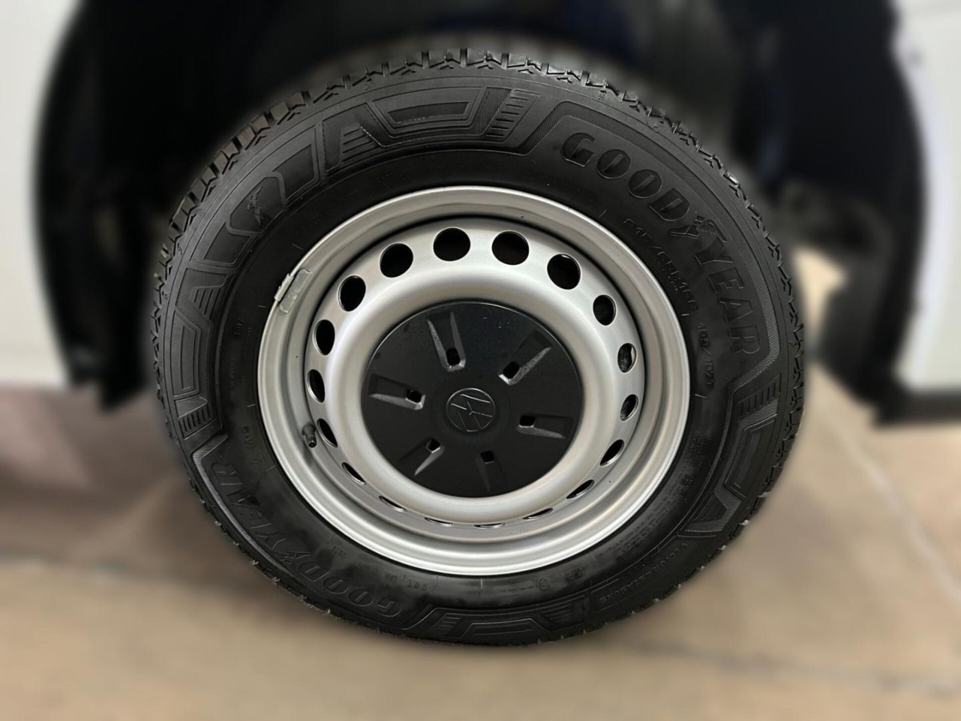 Volkswagen Transporter Kasten langer Radstand