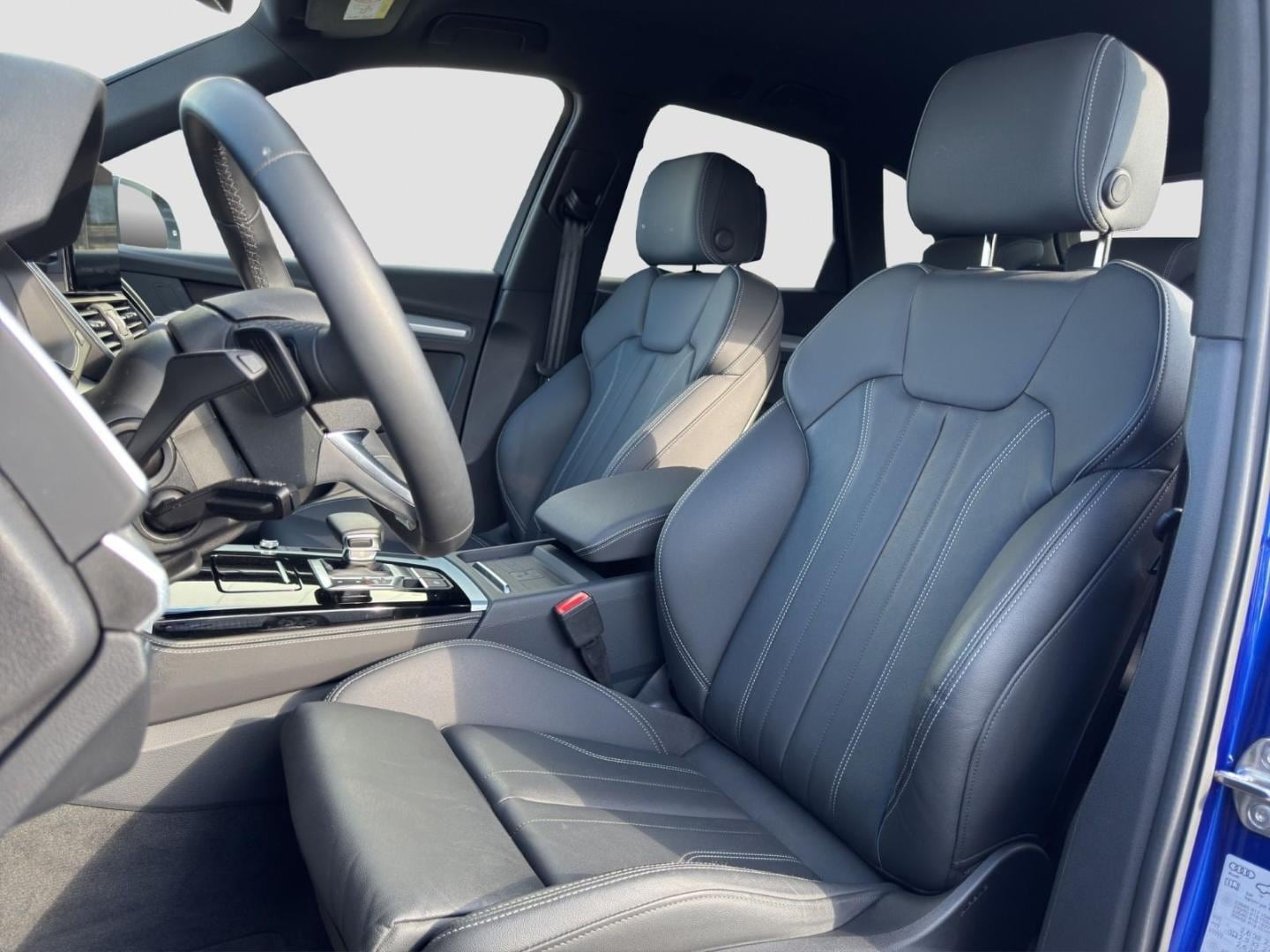 Bild über Audi Q5 TFSI e S line business 55 TFSI e quattro S tronic - für weitere Informationen kontaktieren Sie den Audi Partner
