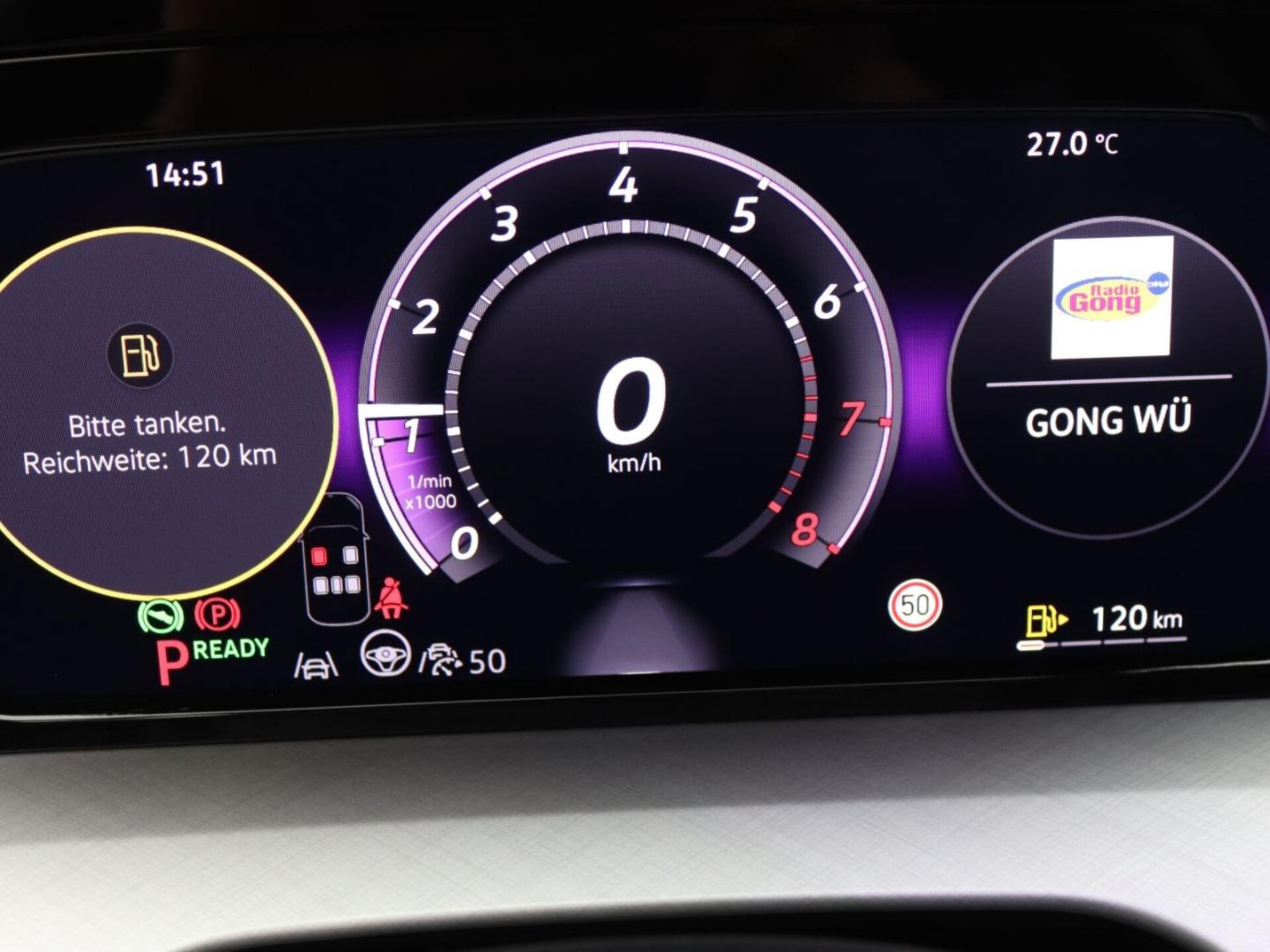 Volkswagen Golf Life