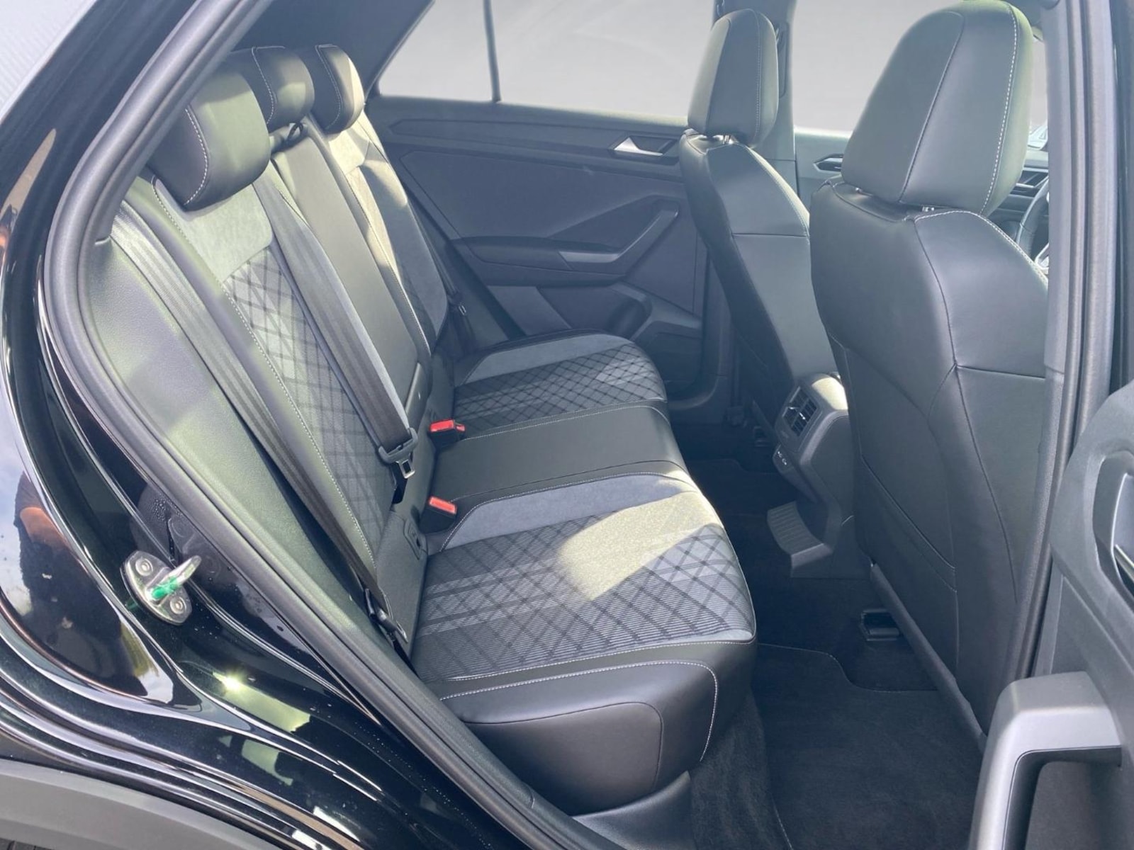 Volkswagen T-Roc – Bild 11