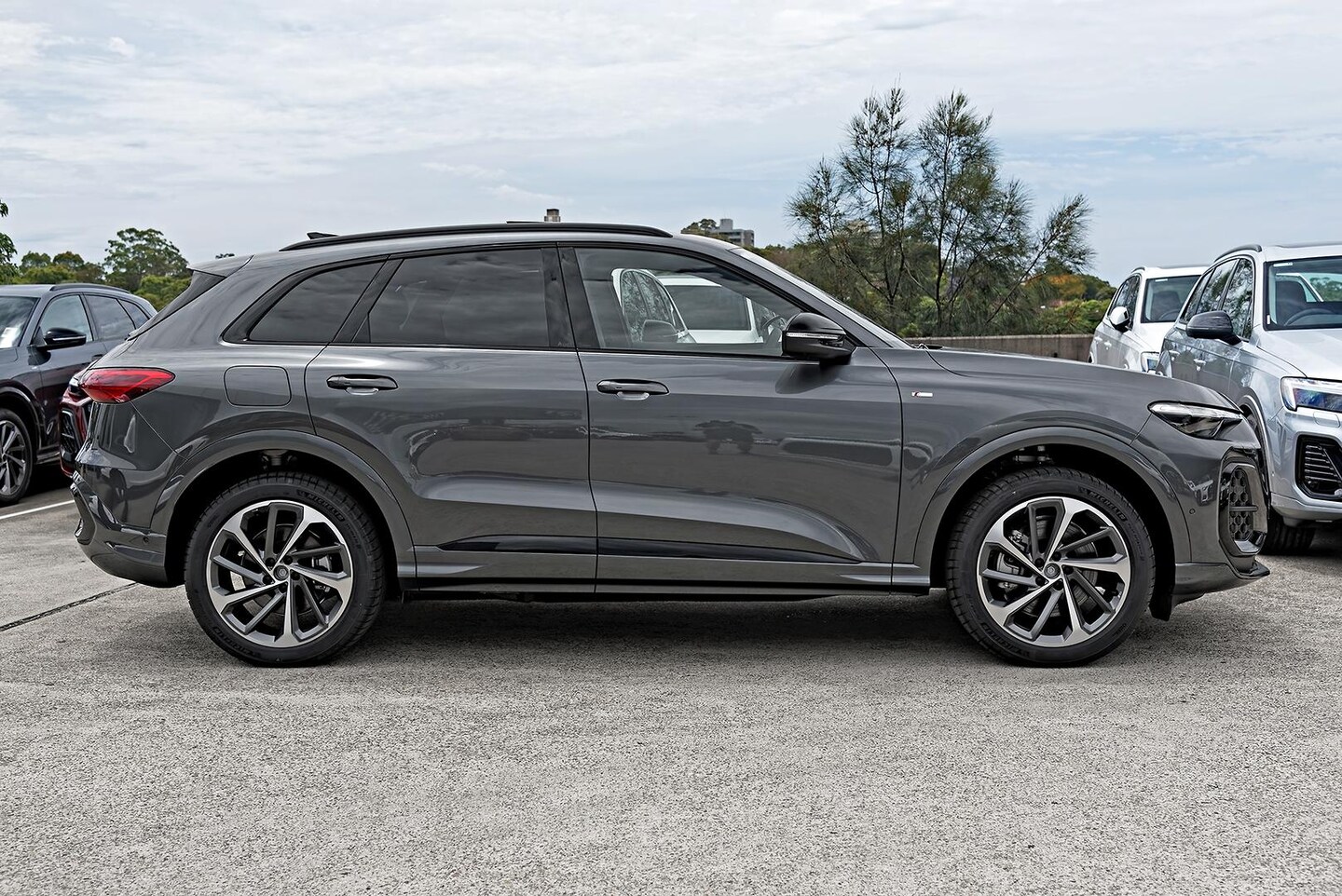 Image about Audi Q5 SUV TDI quattro 150 kW sport