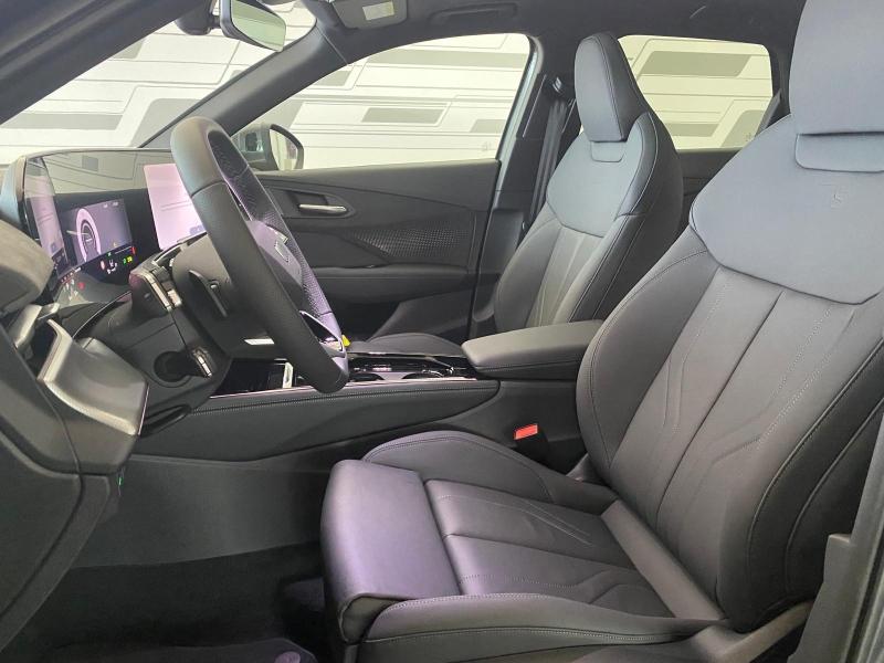 Image about Audi Q3 e-hybrid Design e-hybrid 272 ch S tronic