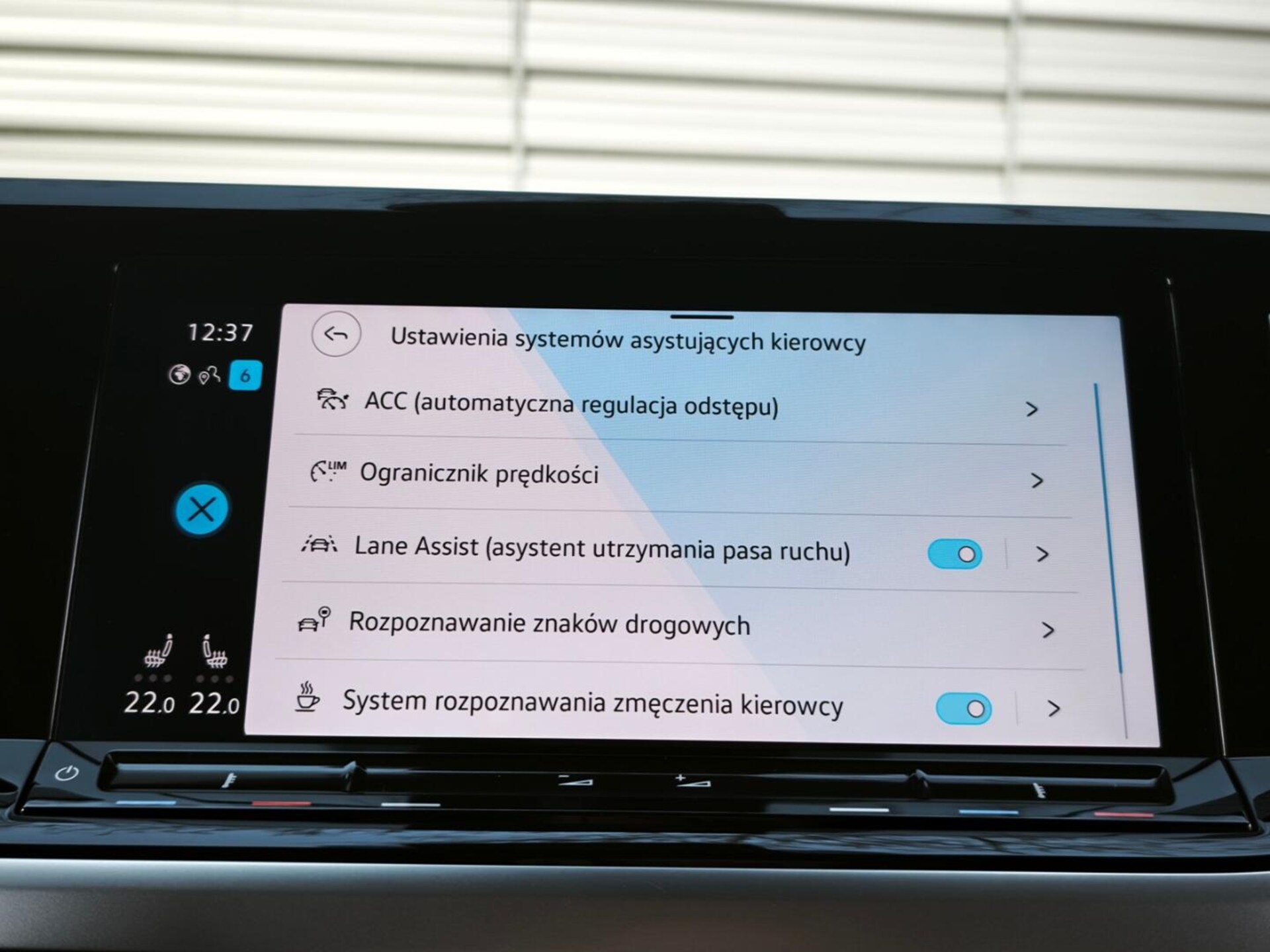 Volkswagen Multivan długi rozstaw osi Life