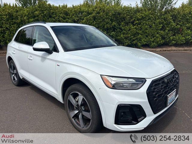 2023 Audi Q5 45 Premium Plus's photo