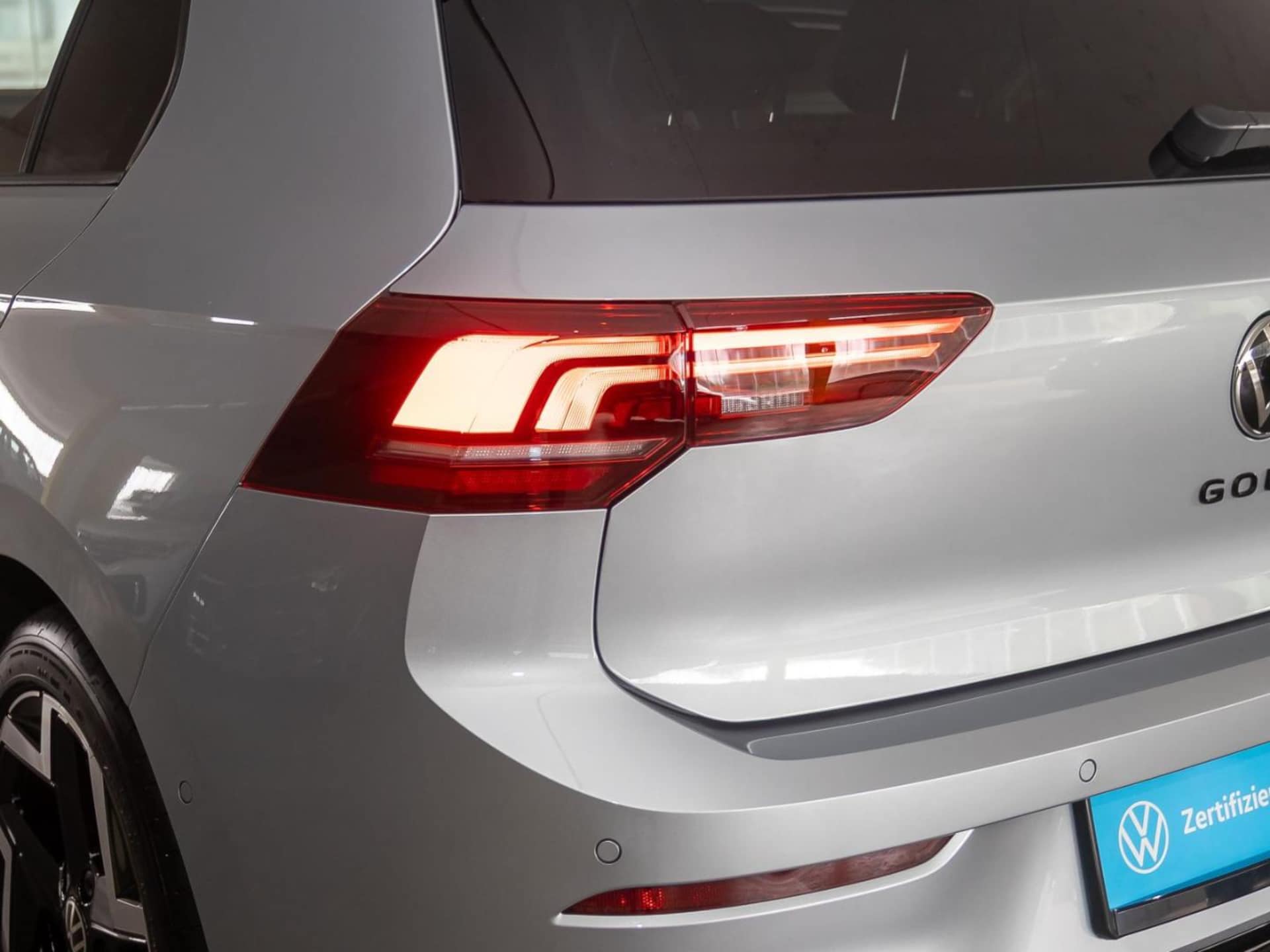 Volkswagen Golf R-Line