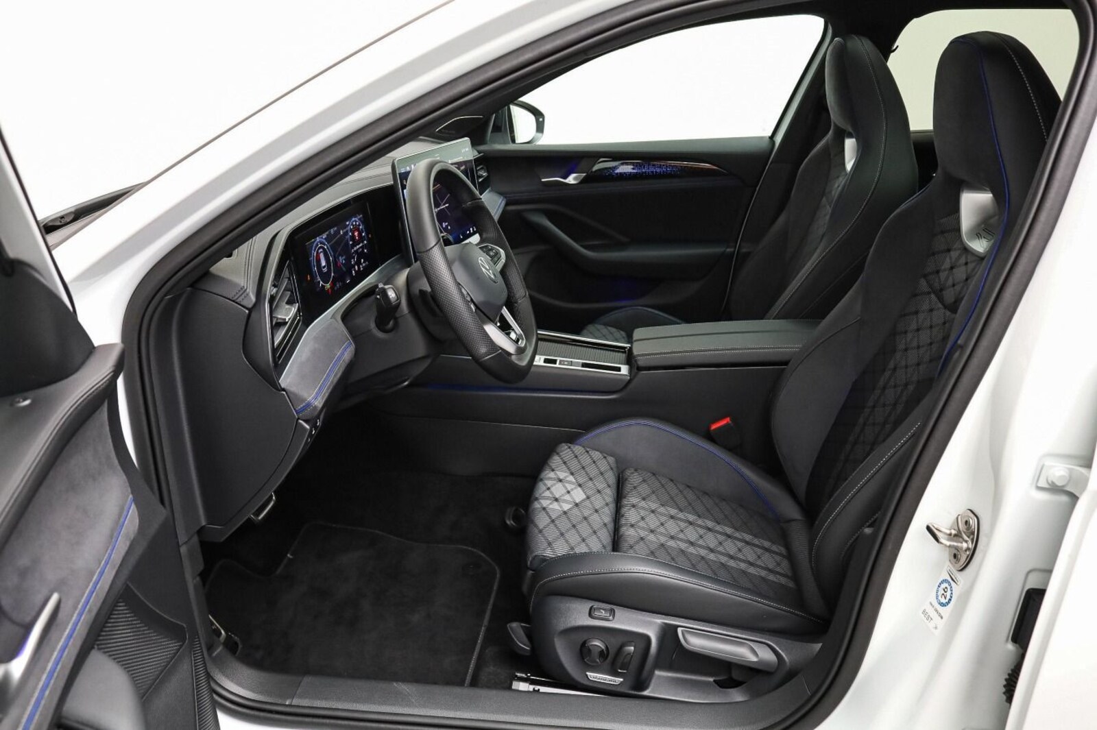 Volkswagen Passat – Bild 9