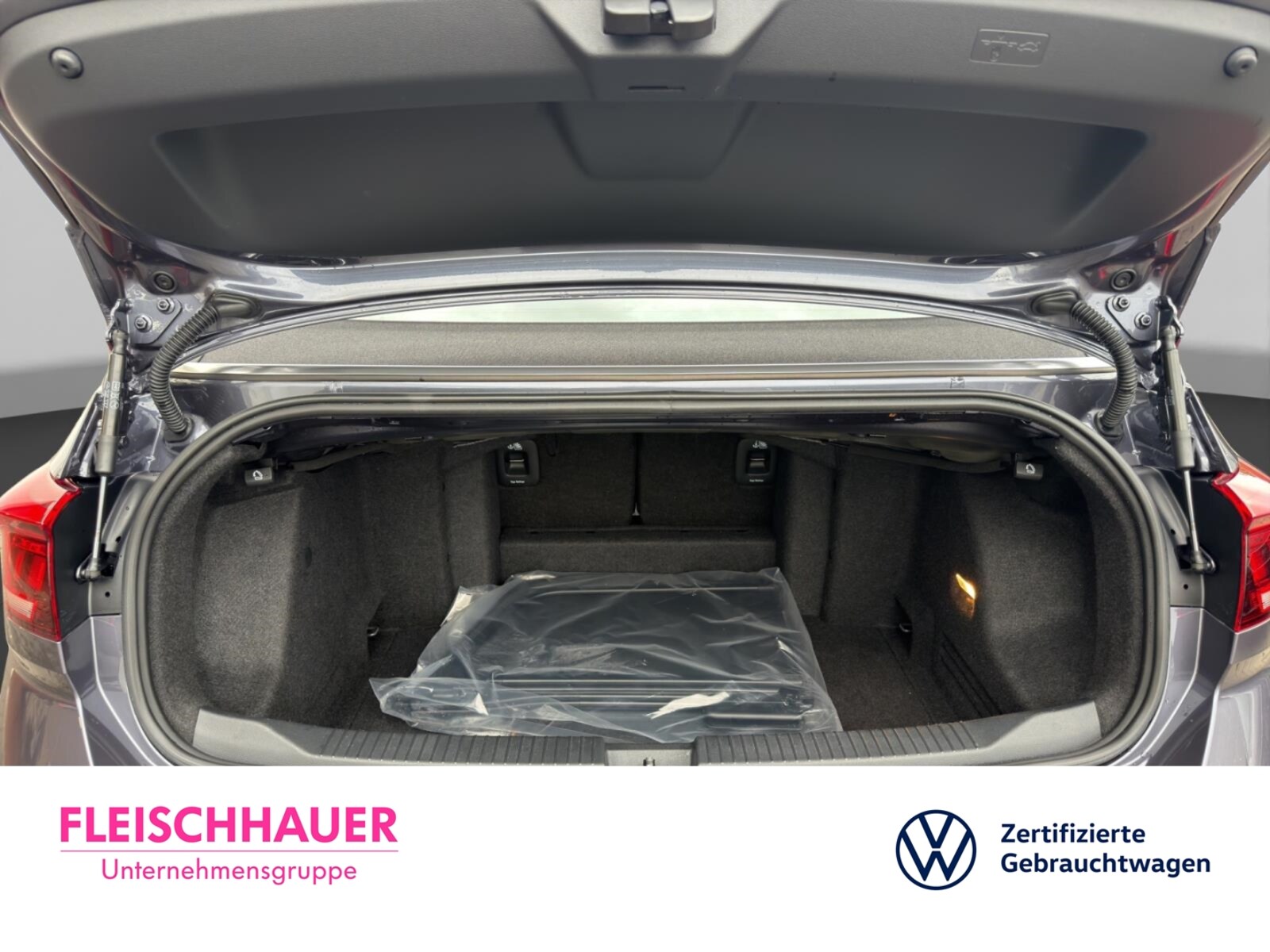 Volkswagen T-Roc Cabriolet – Bild 8